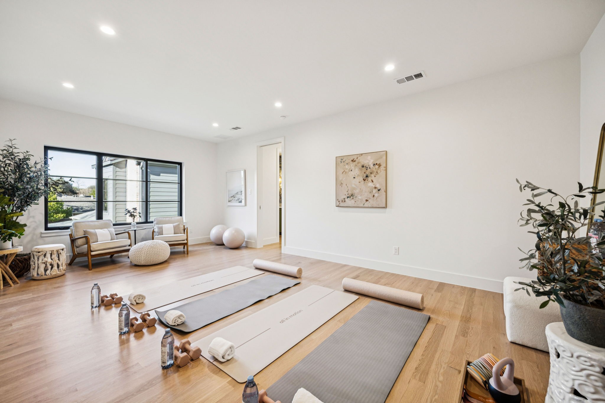 9305 Lynbrook Drive