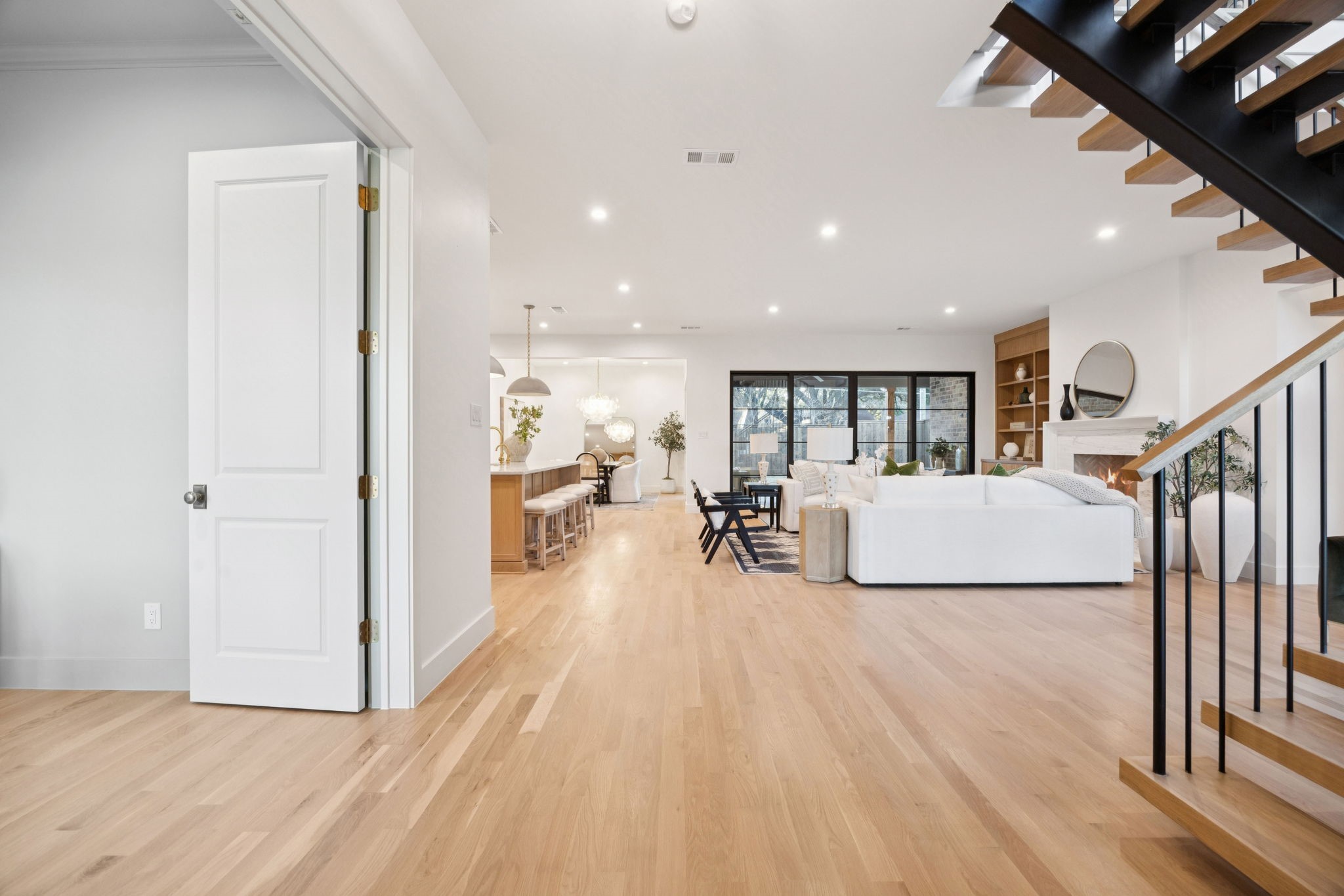 9305 Lynbrook Drive