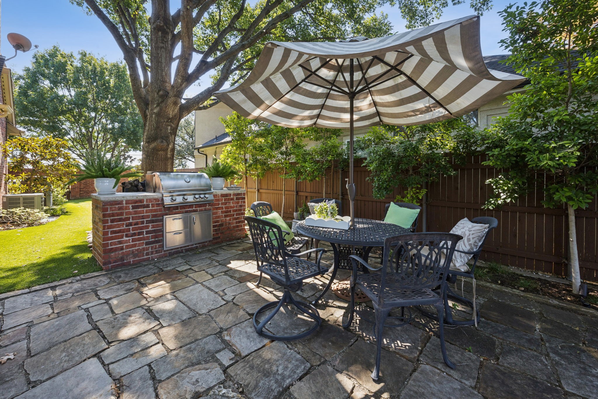 9227 Lanshire Drive