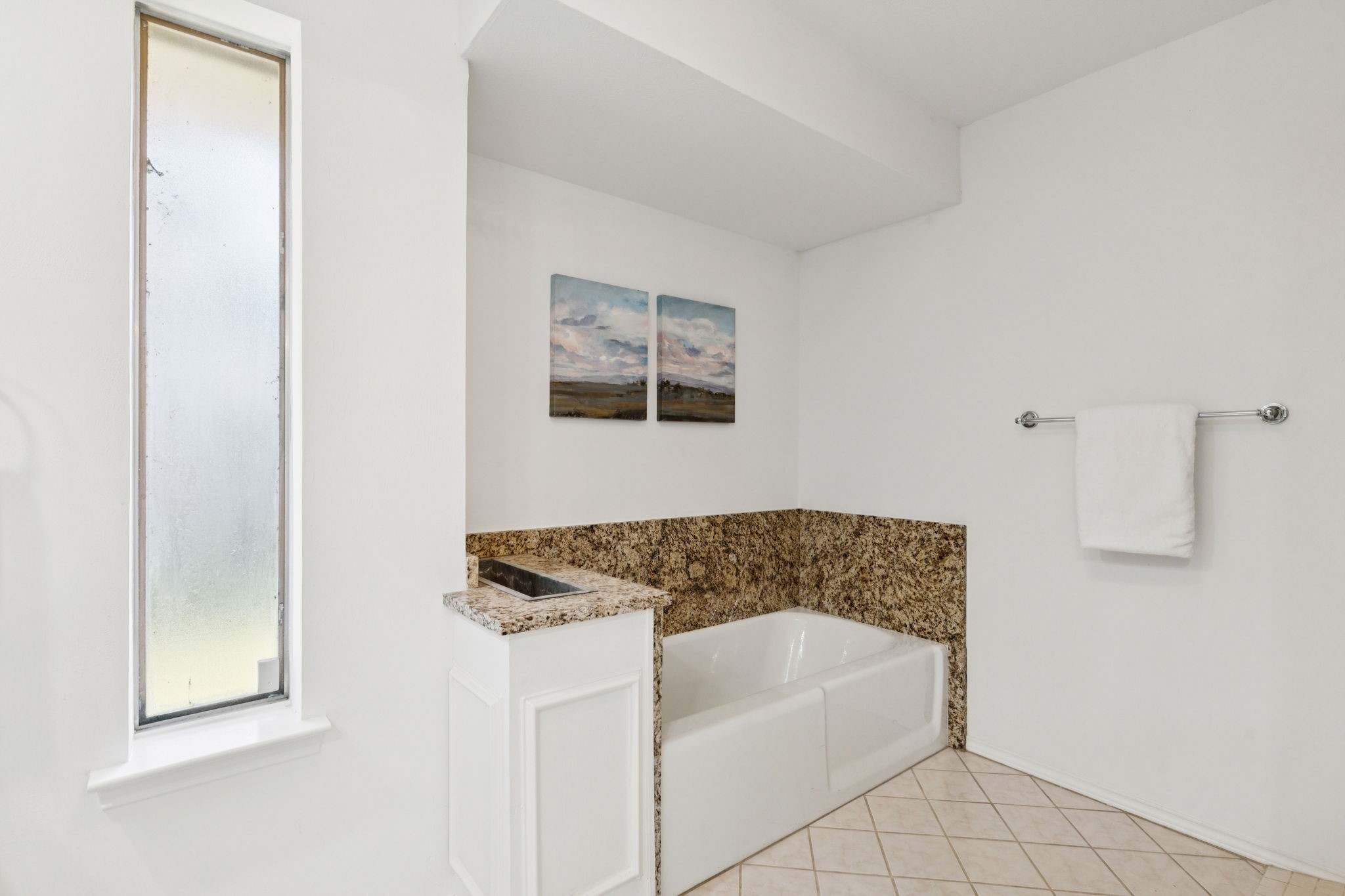 9702 Summerhill Lane