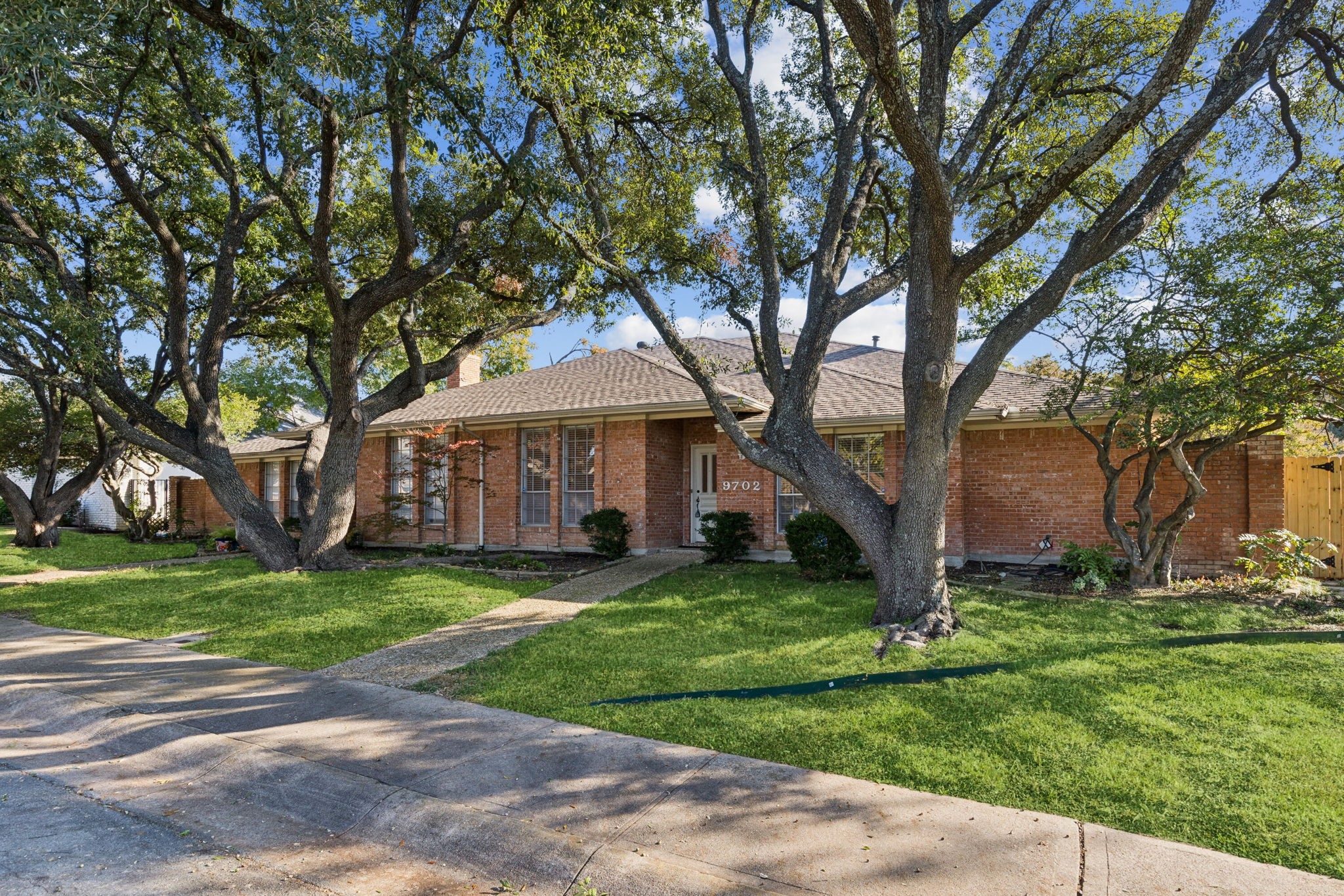 9702 Summerhill Lane