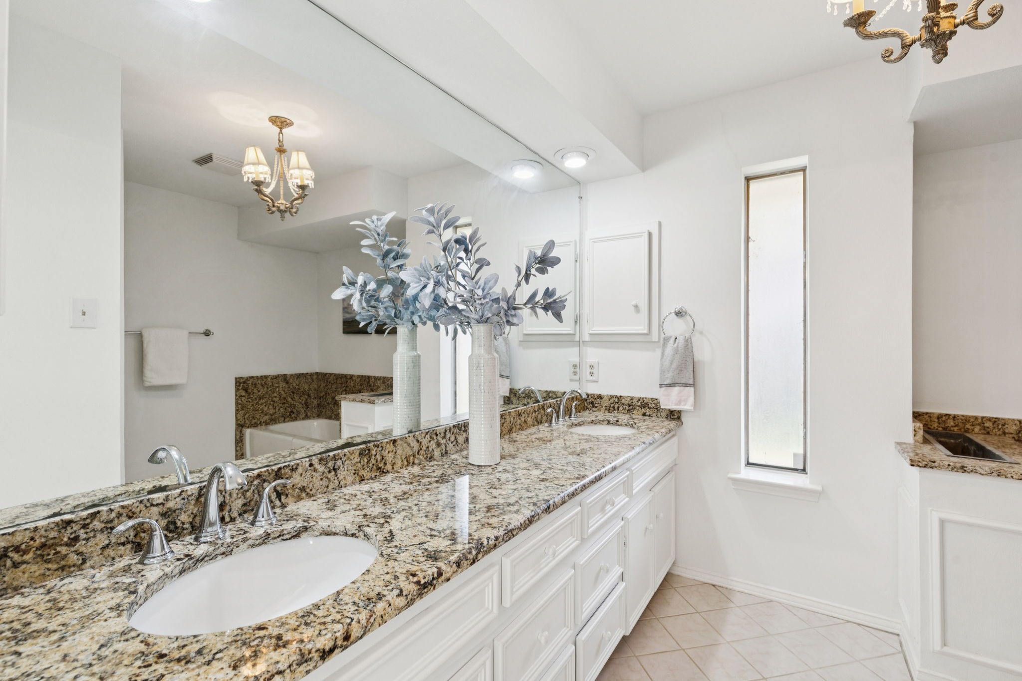 9702 Summerhill Lane