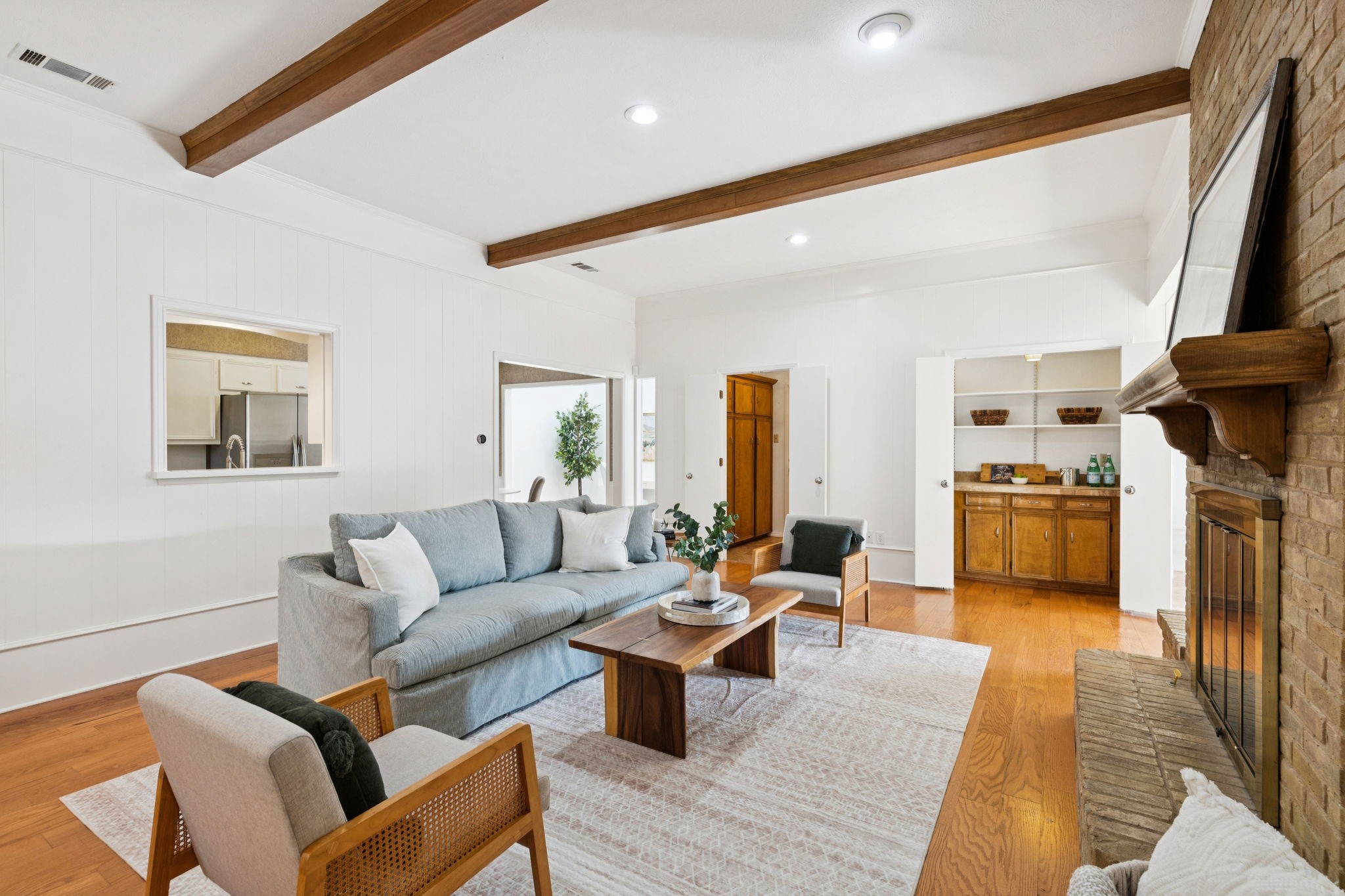 9702 Summerhill Lane