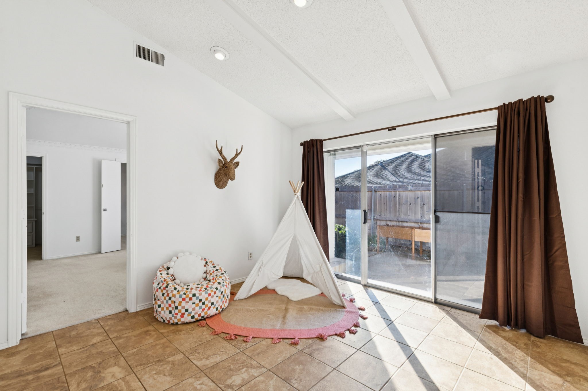 9702 Summerhill Lane