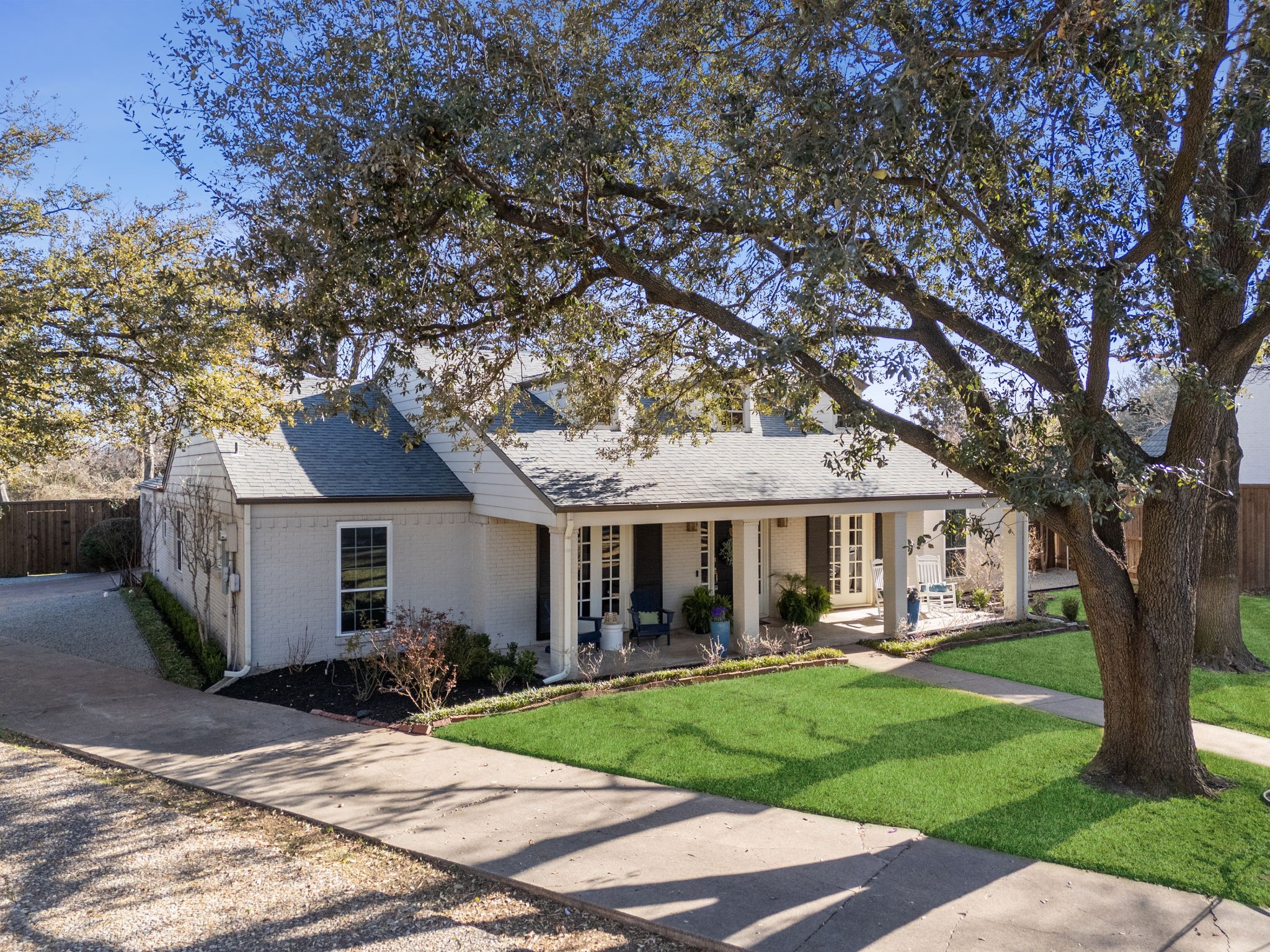 9078 Fairglen Drive