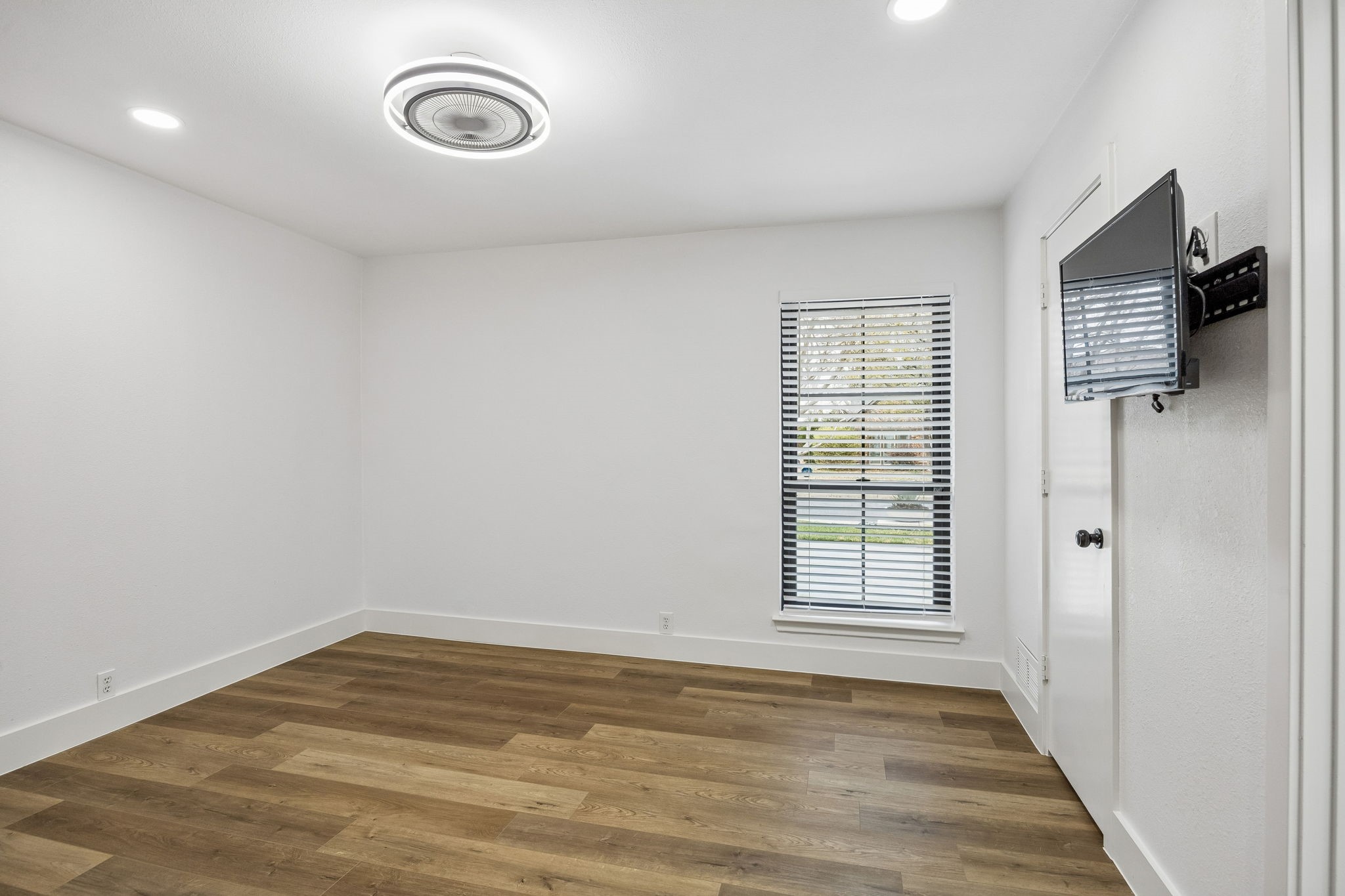 7205 Claybrook Drive