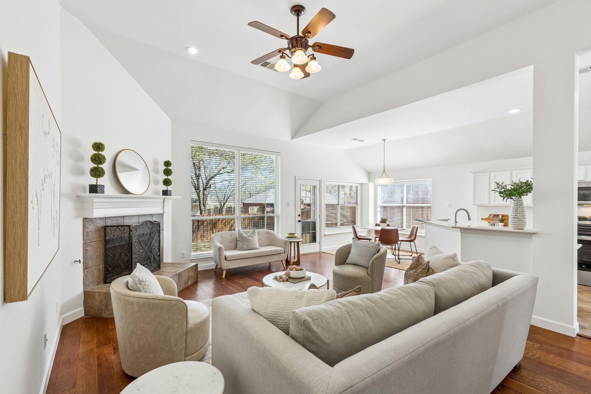 2106 Wagon Wheel Trail