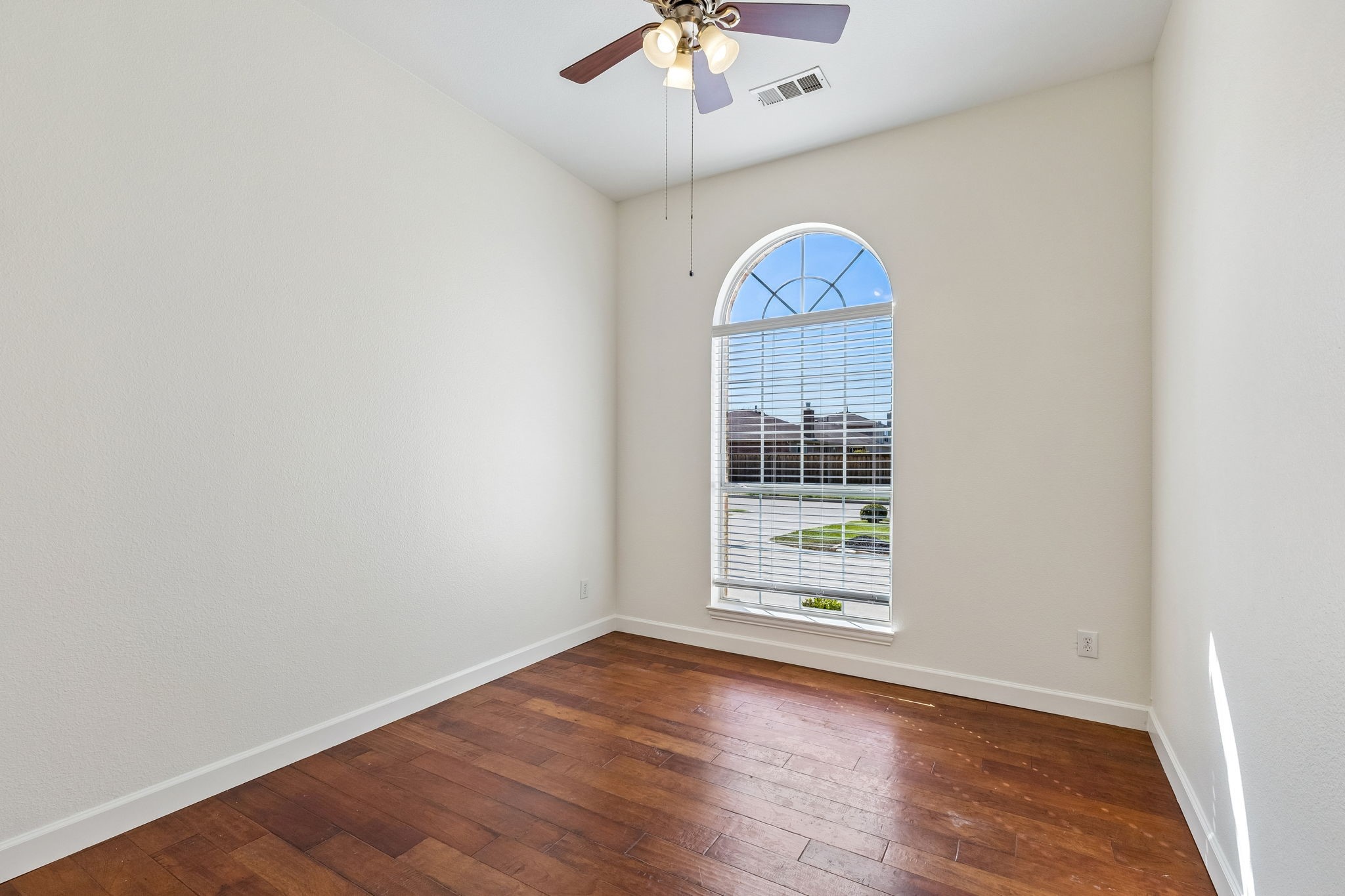 2106 Wagon Wheel Trail