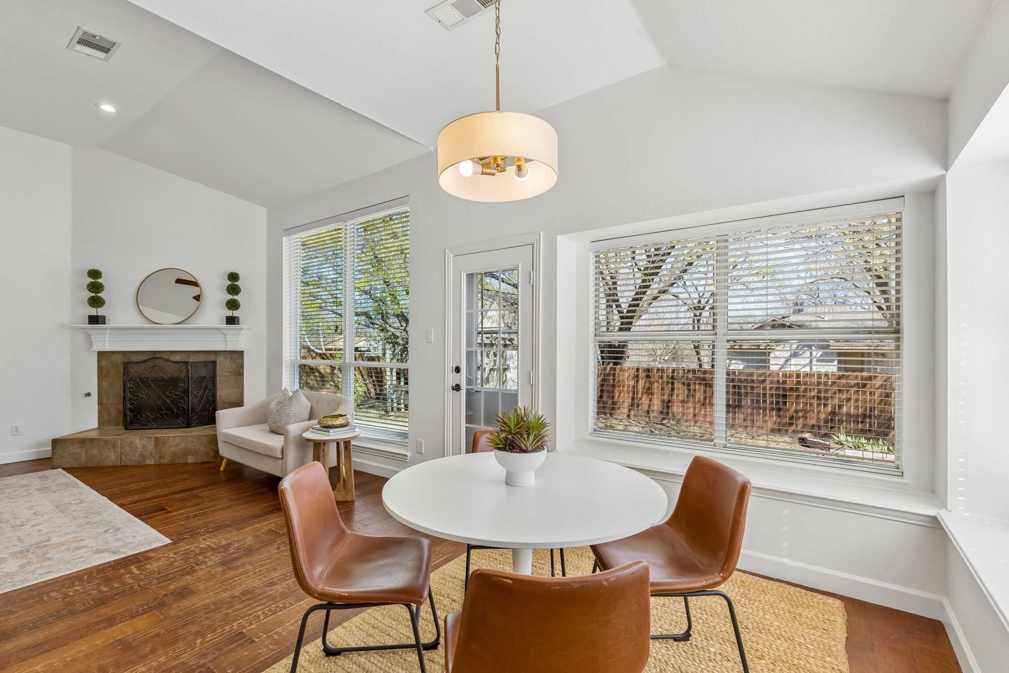 2106 Wagon Wheel Trail