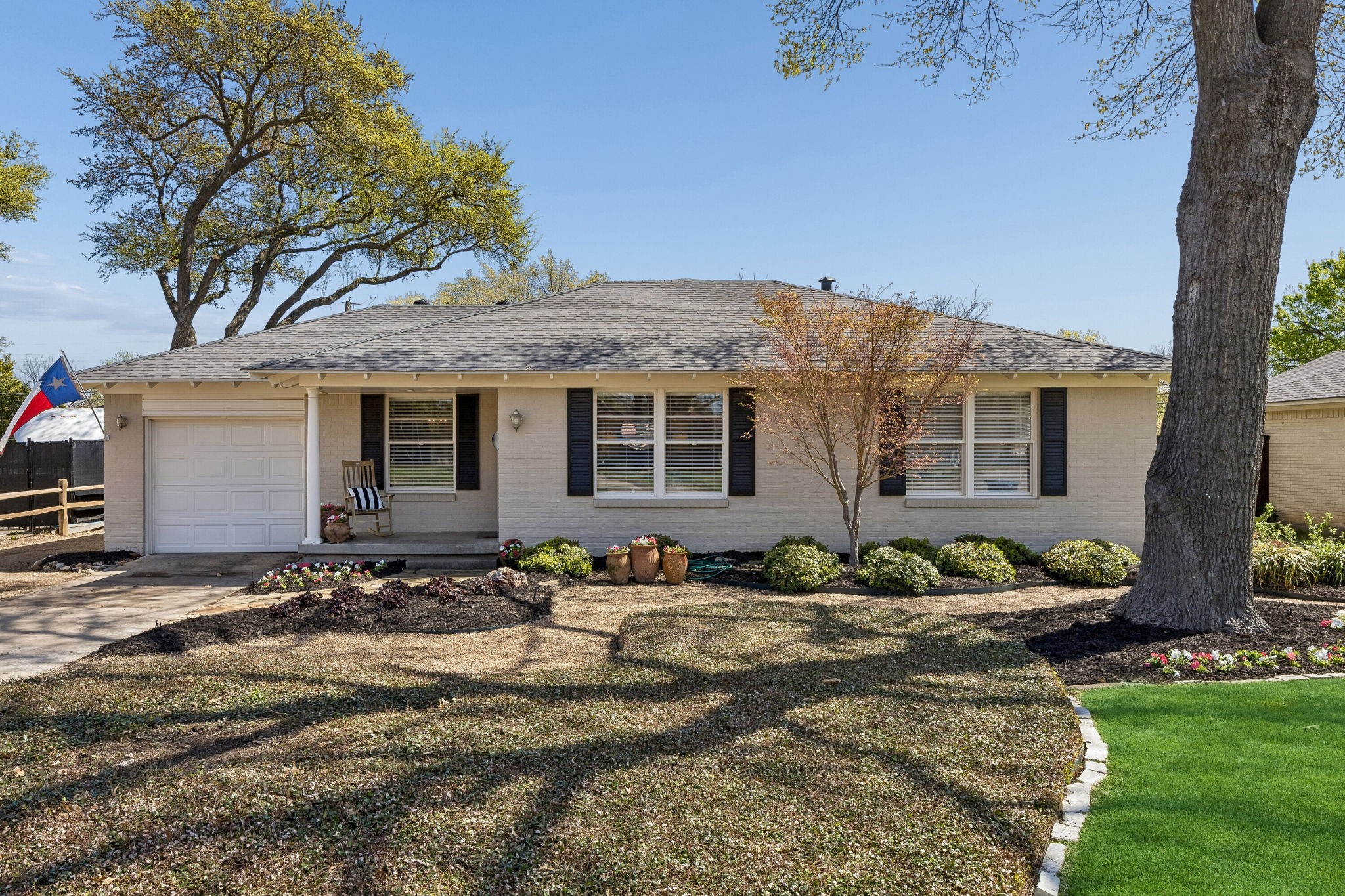 9646 Cloister Drive