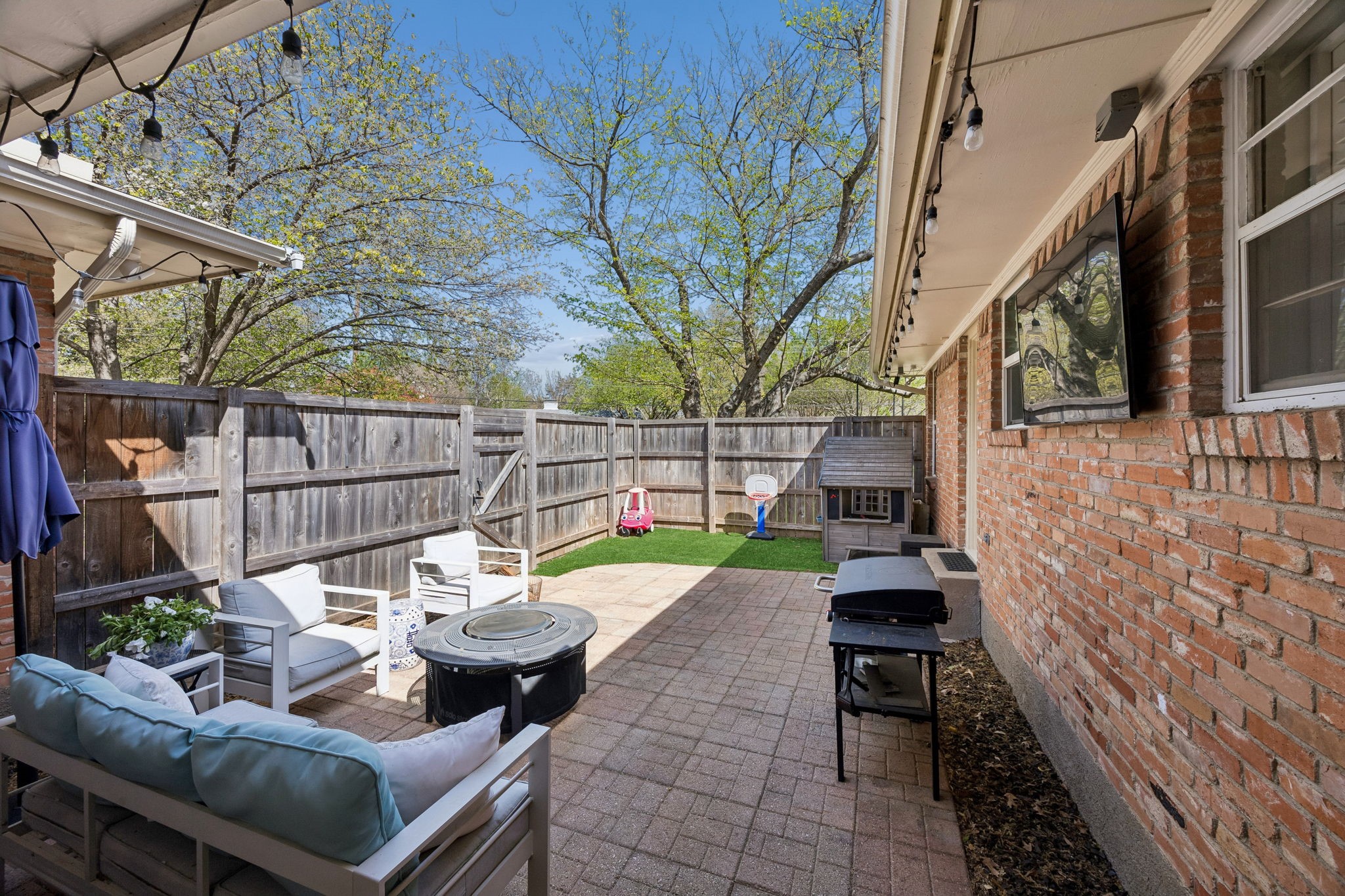 6565 Danbury Lane