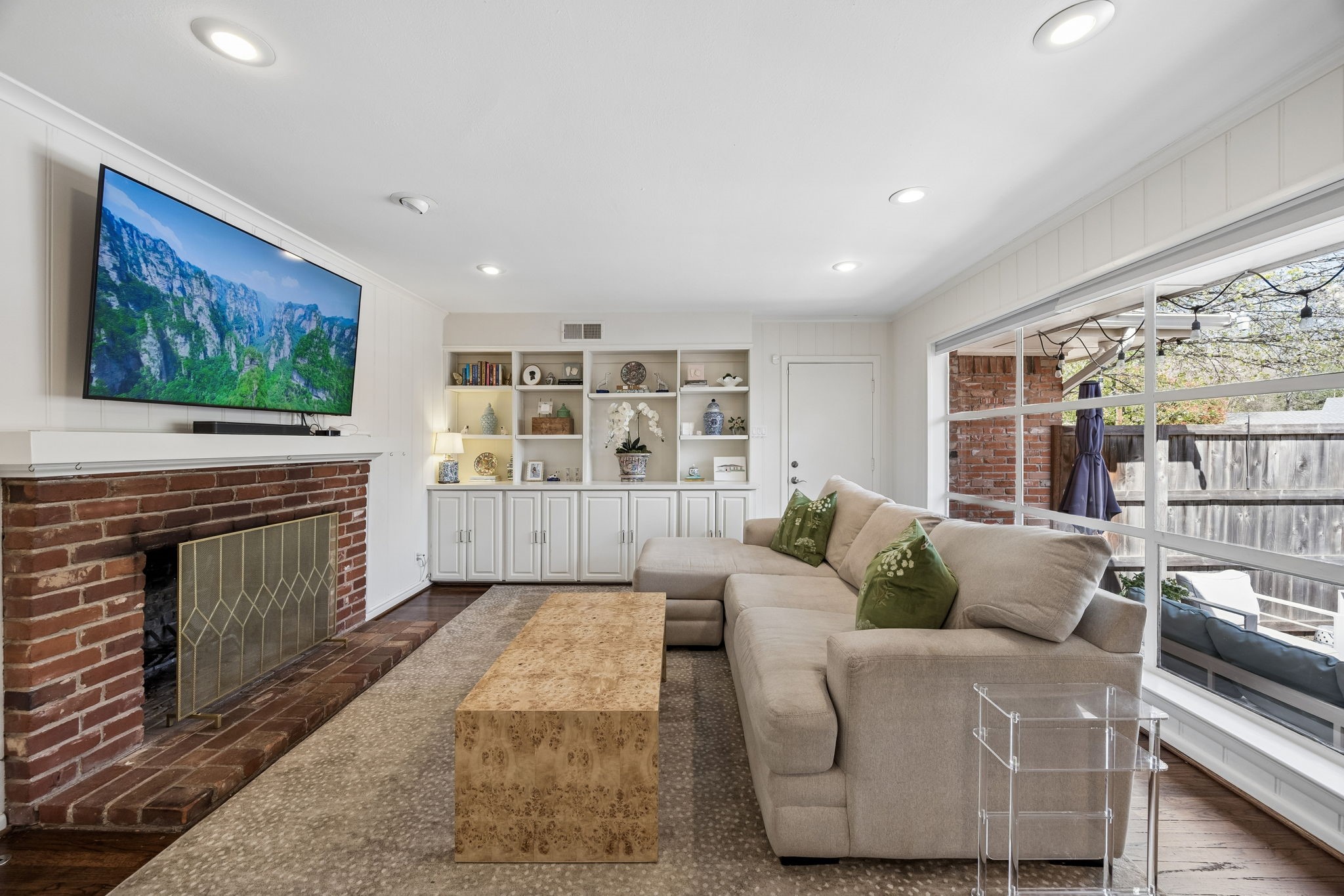 6565 Danbury Lane