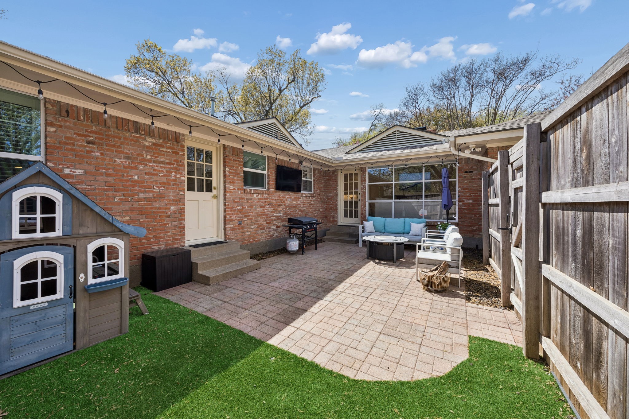 6565 Danbury Lane