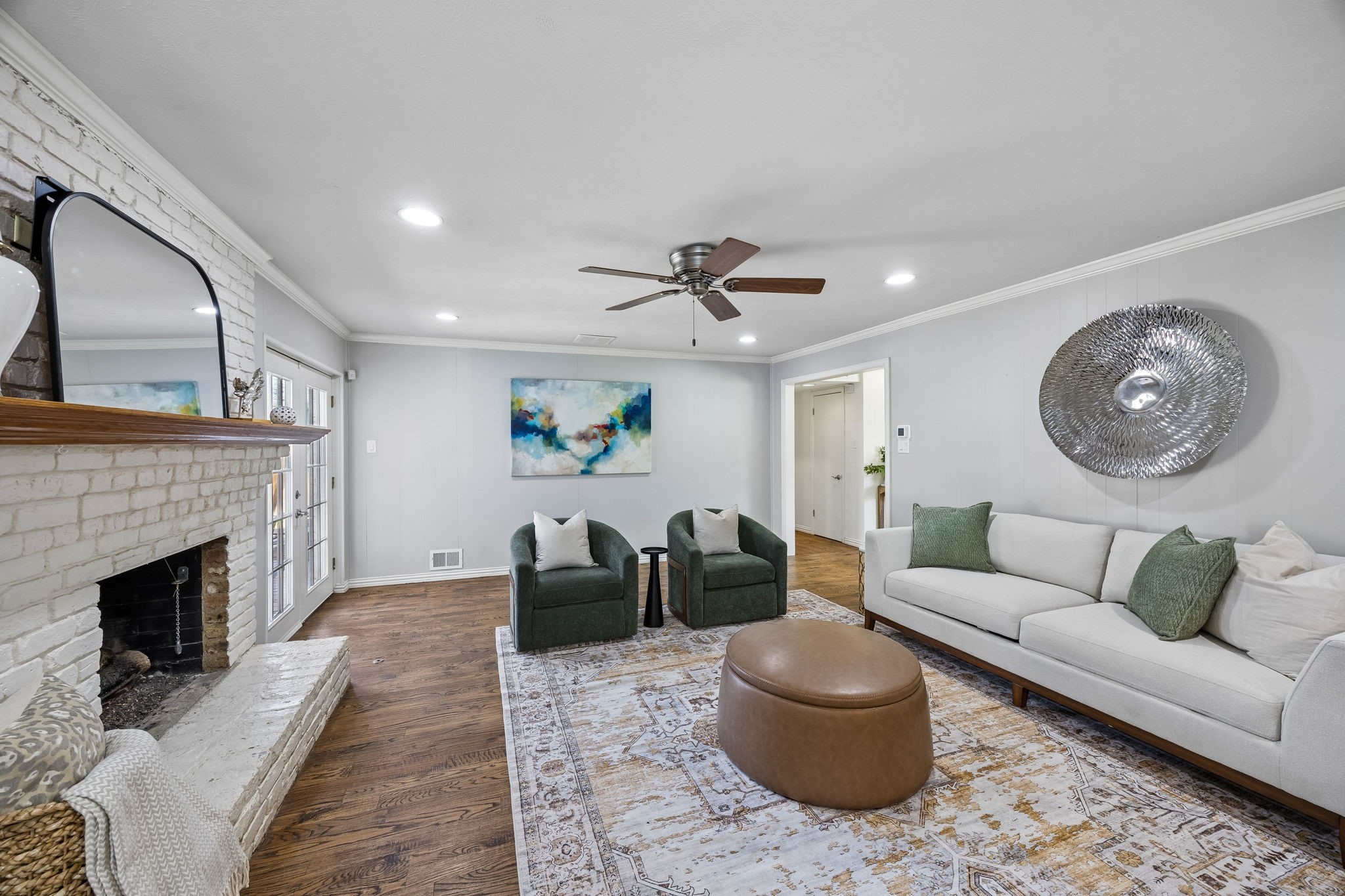 9955 Edgecliff Drive