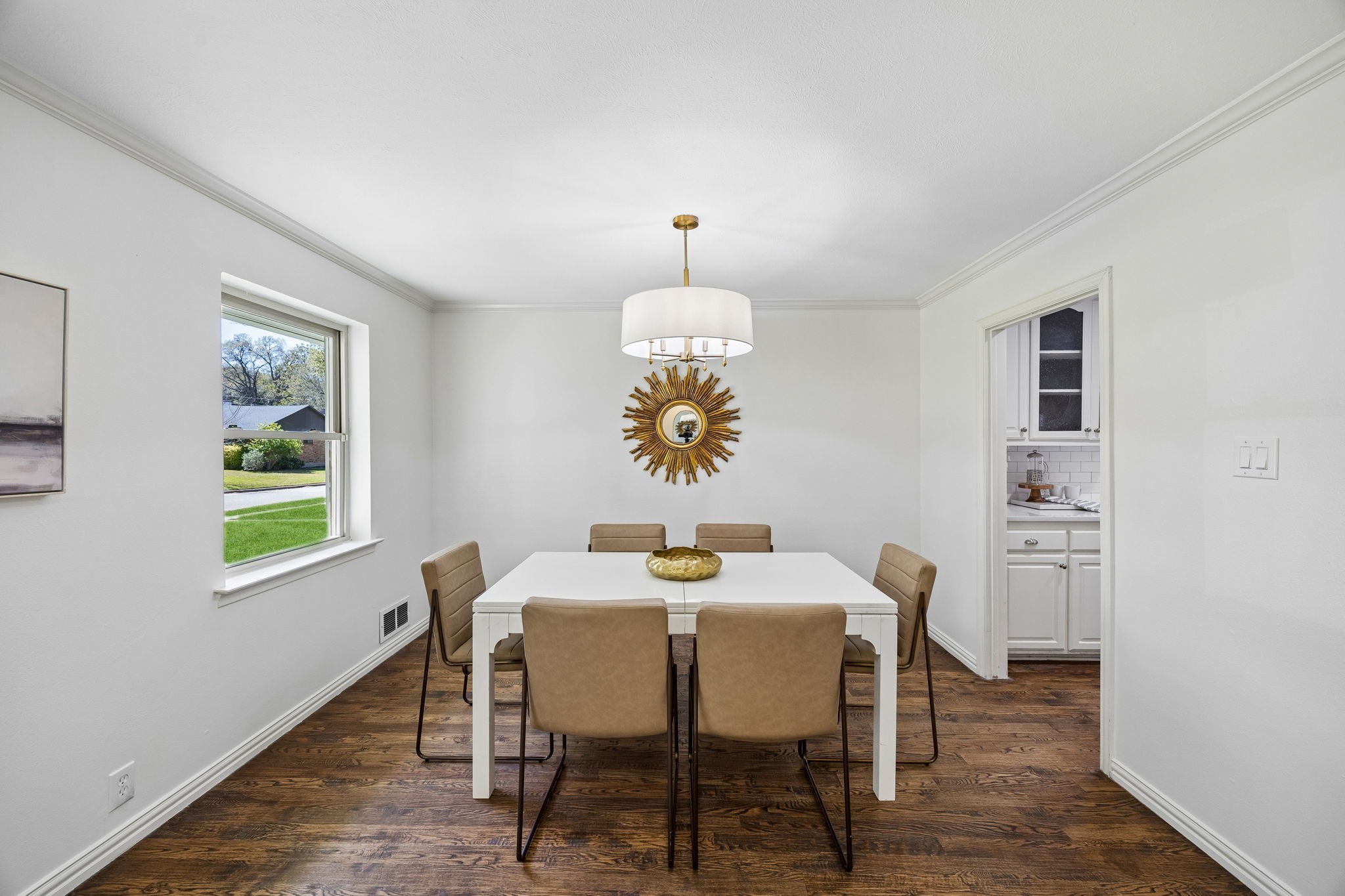 9955 Edgecliff Drive