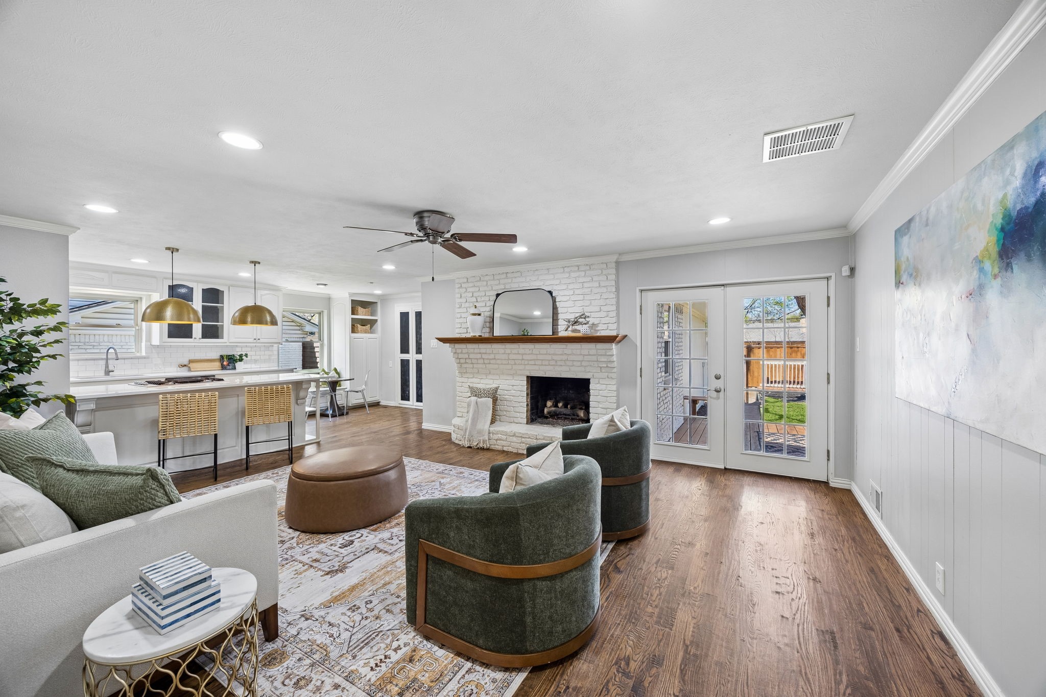 9955 Edgecliff Drive