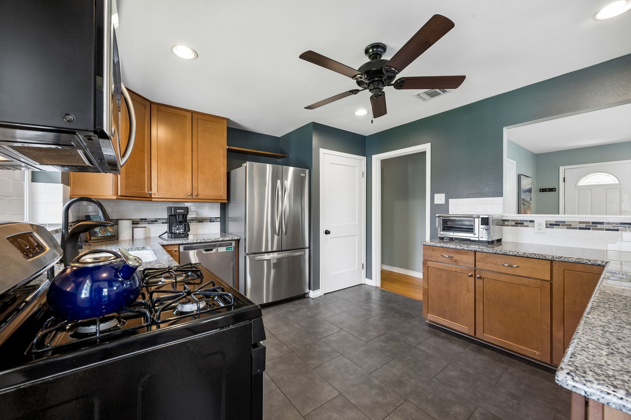 10253 San Juan Avenue