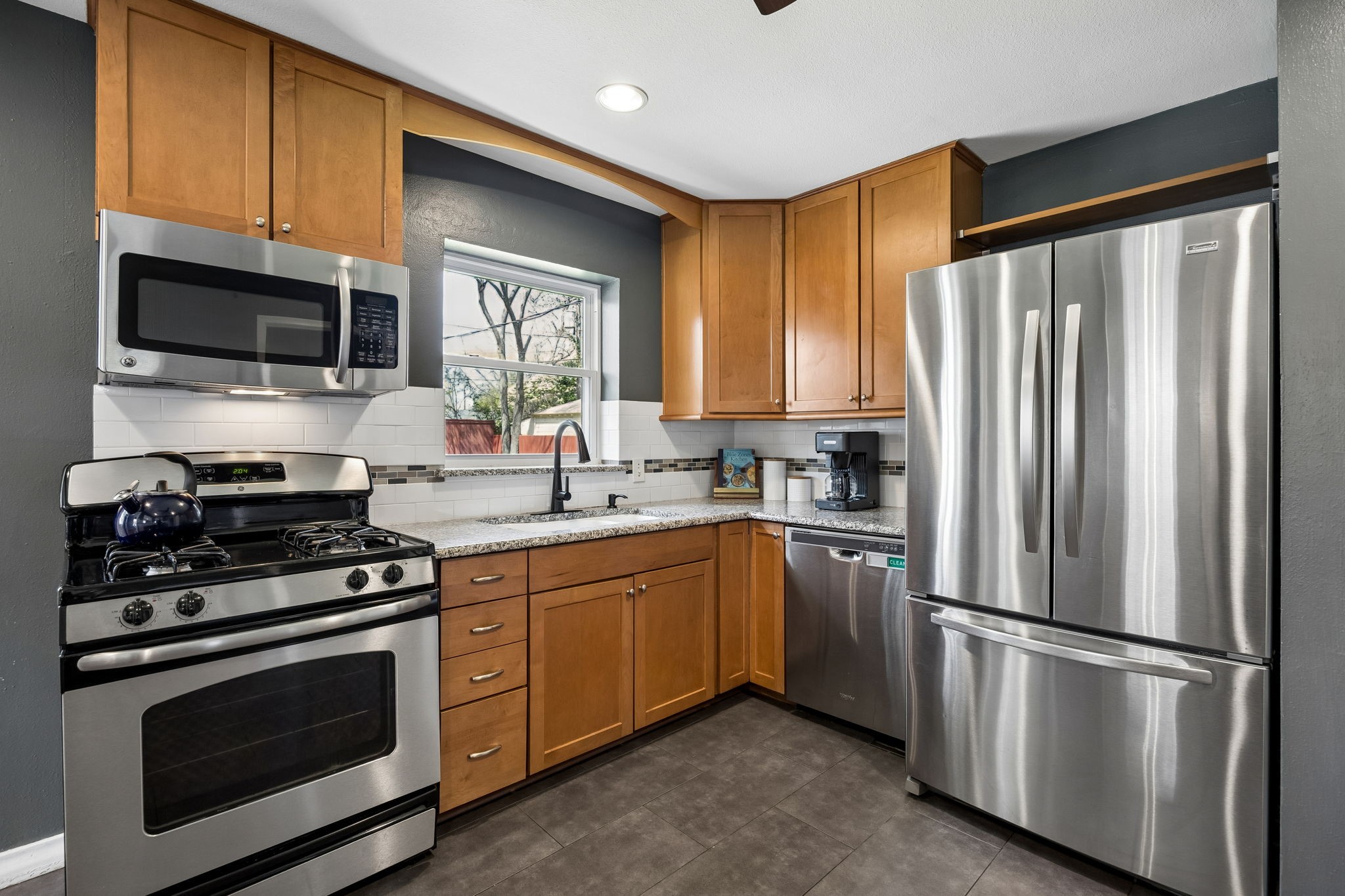 10253 San Juan Avenue