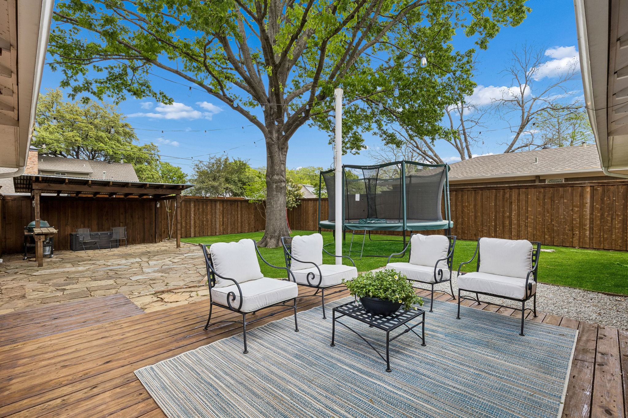 9469 Gatetrail Drive