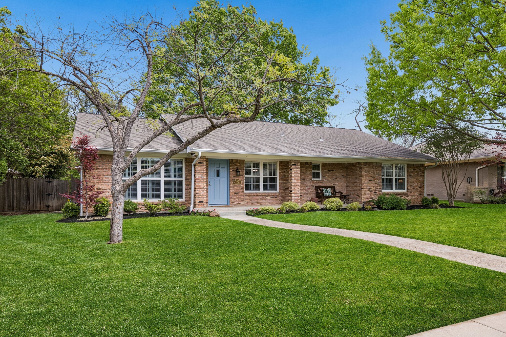 9469 Gatetrail Drive