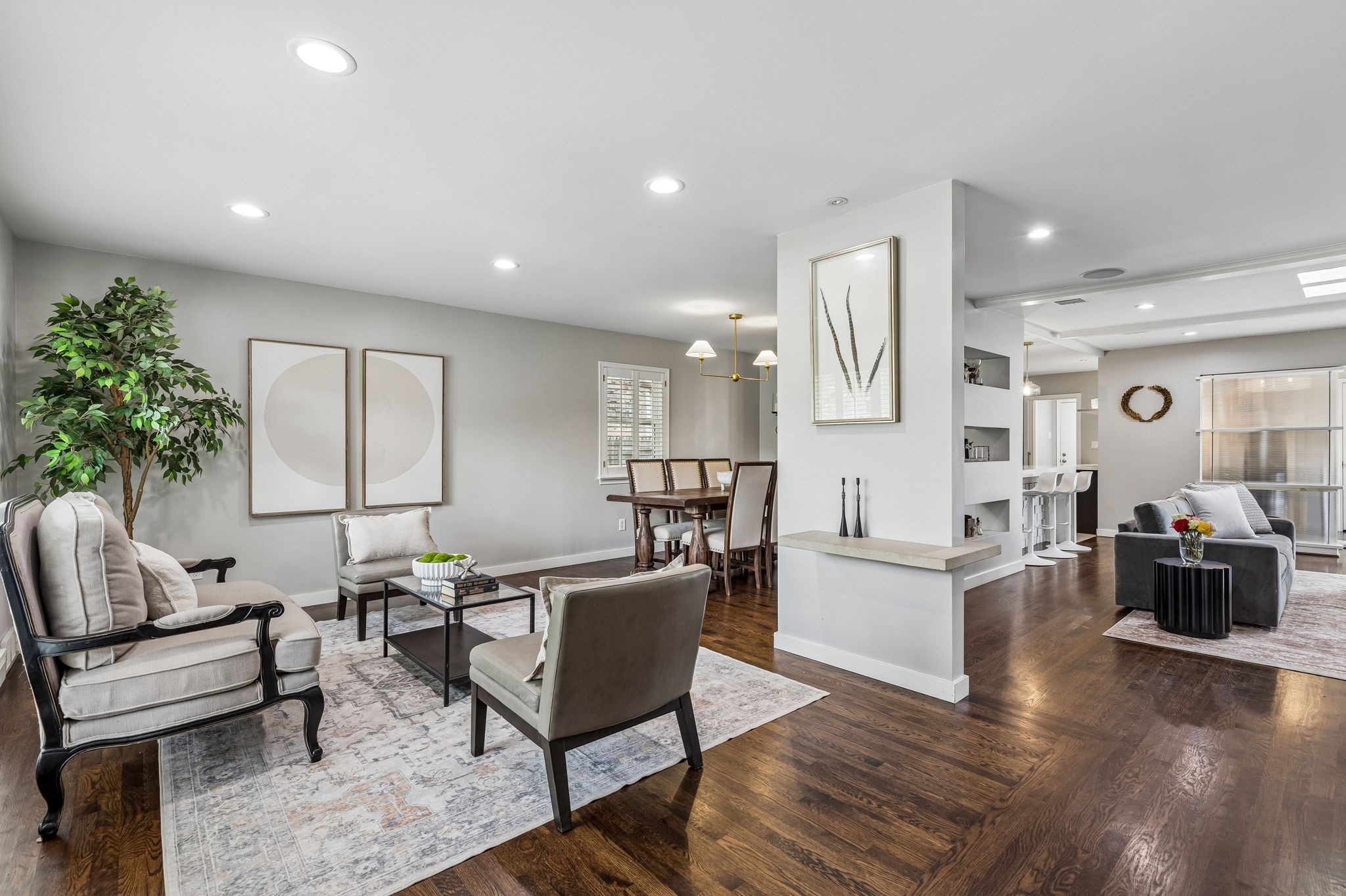 9469 Gatetrail Drive