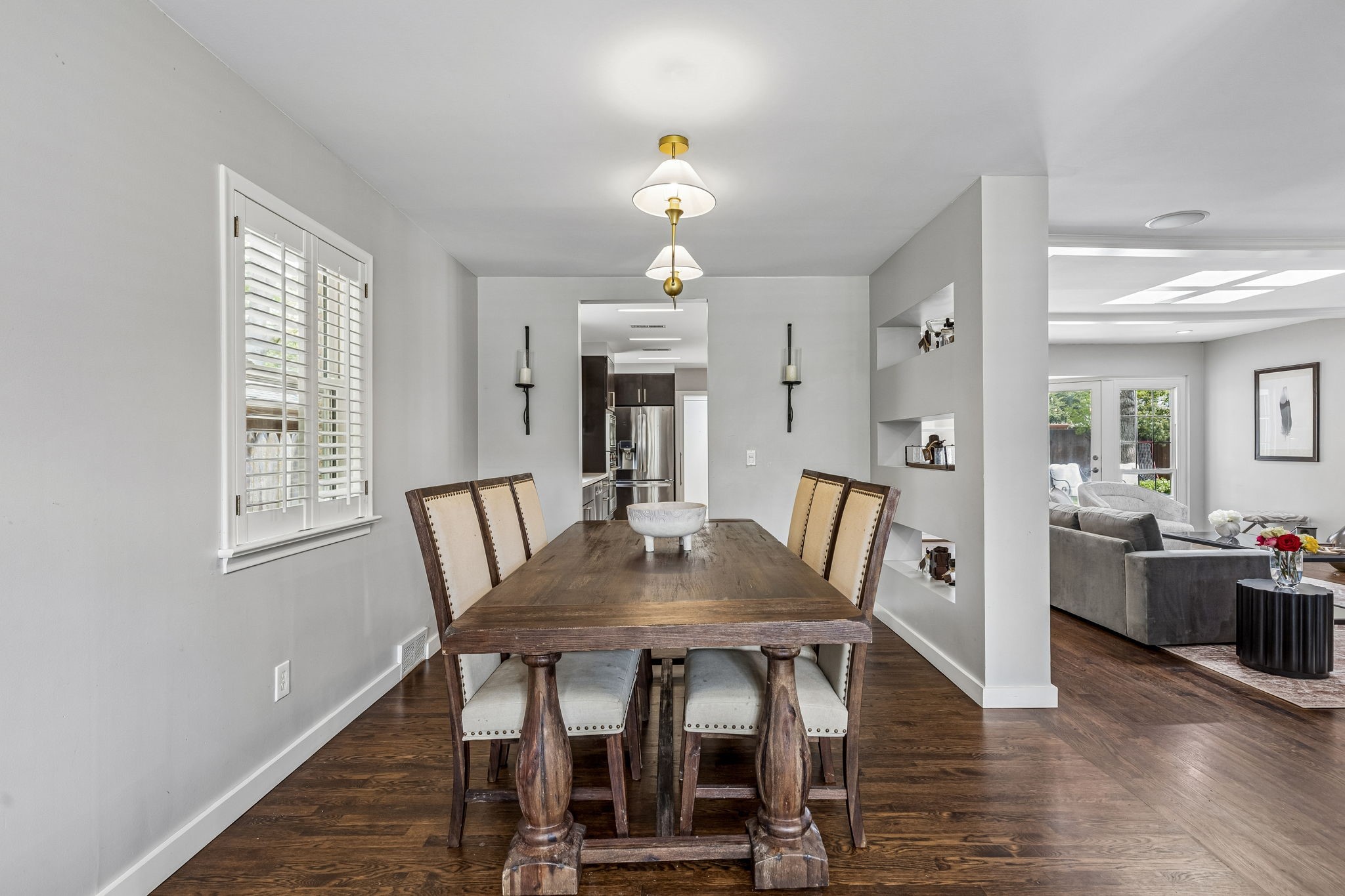 9469 Gatetrail Drive