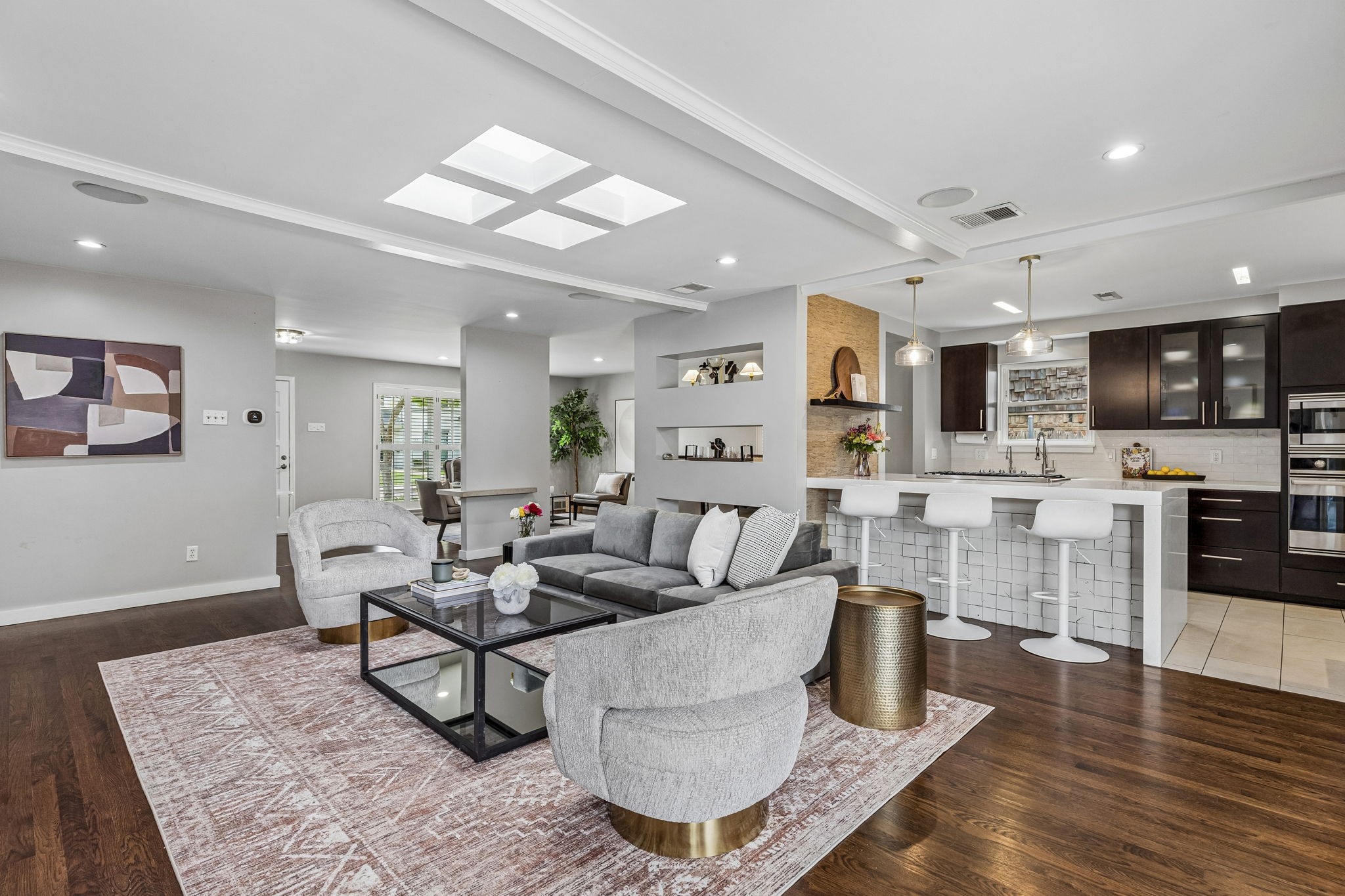 9469 Gatetrail Drive