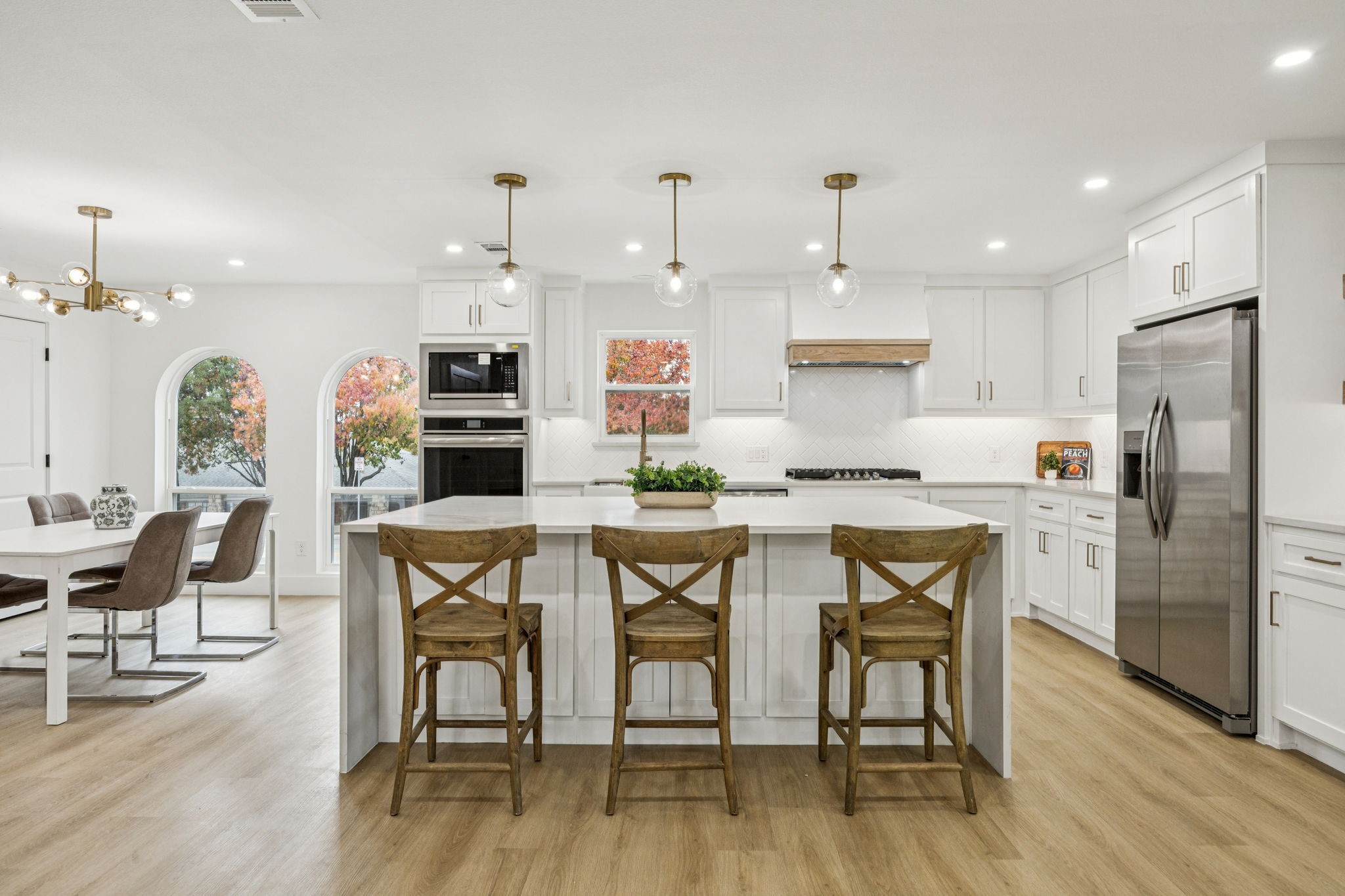 3401 Valley View Lane