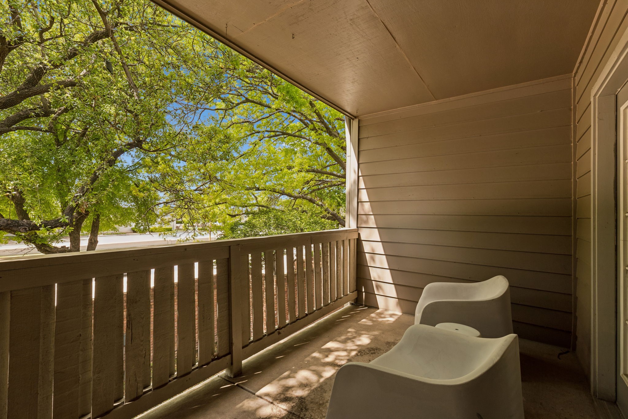 12660 Hillcrest Road