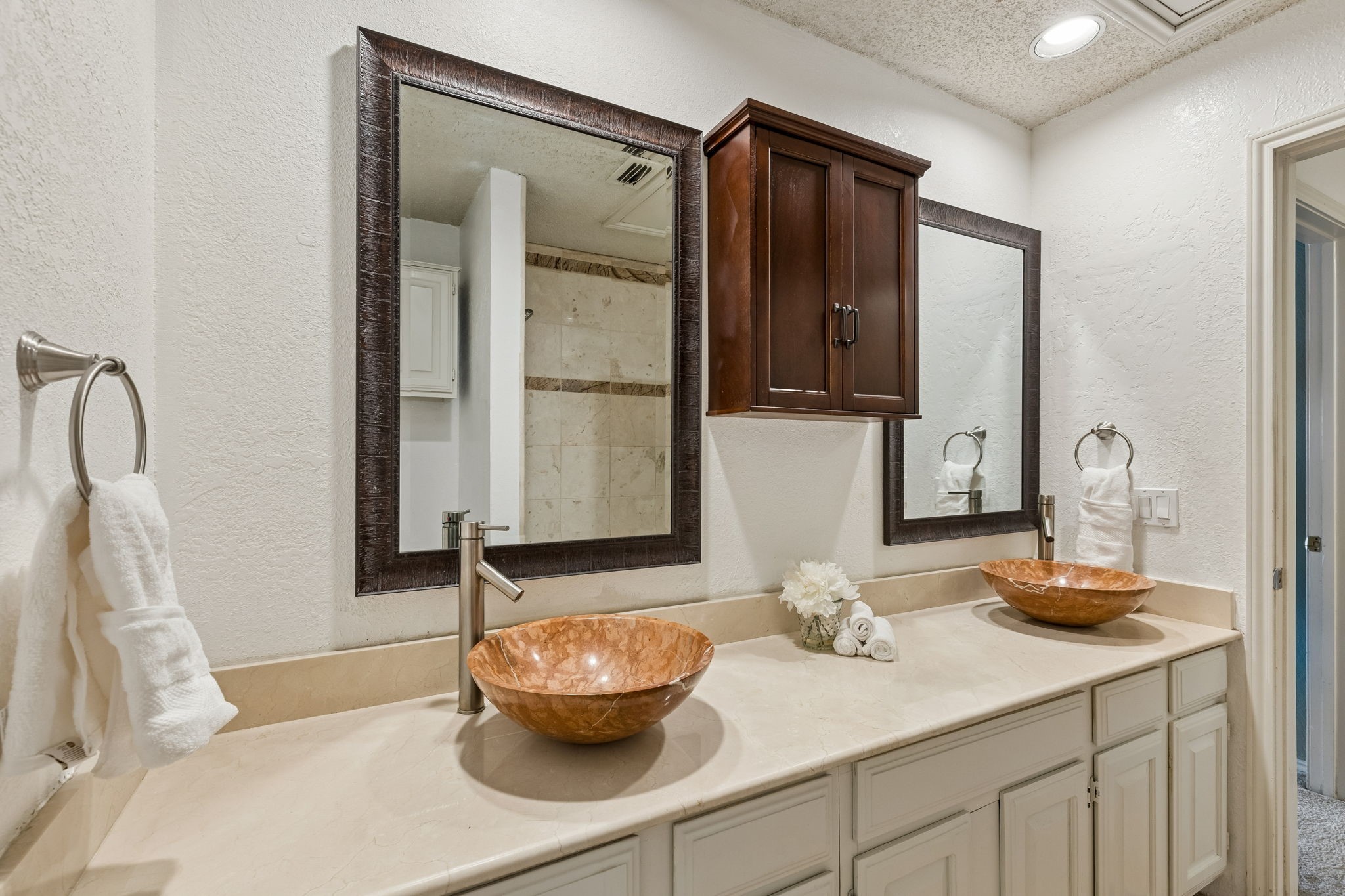 12660 Hillcrest Road