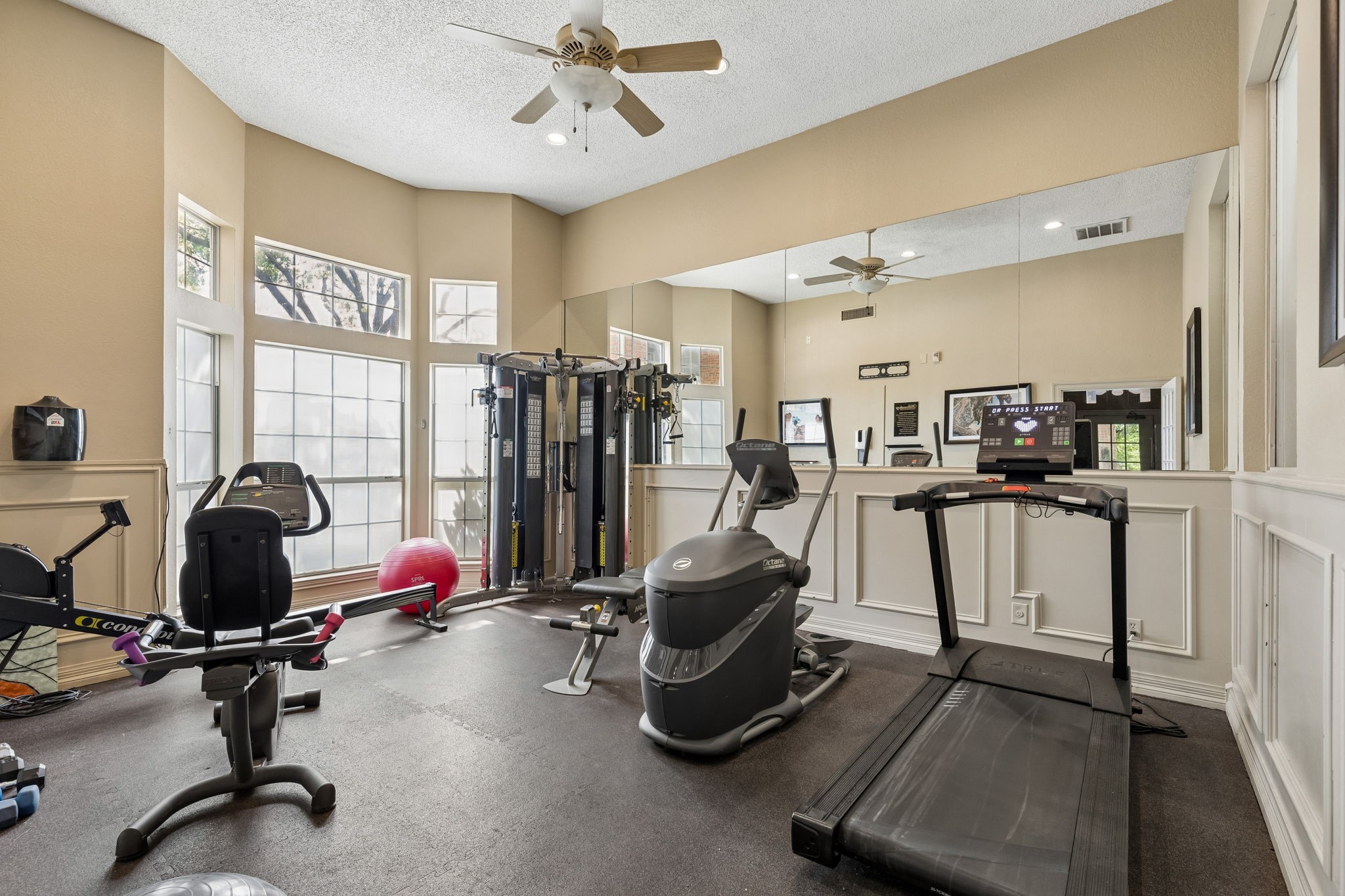 12660 Hillcrest Road