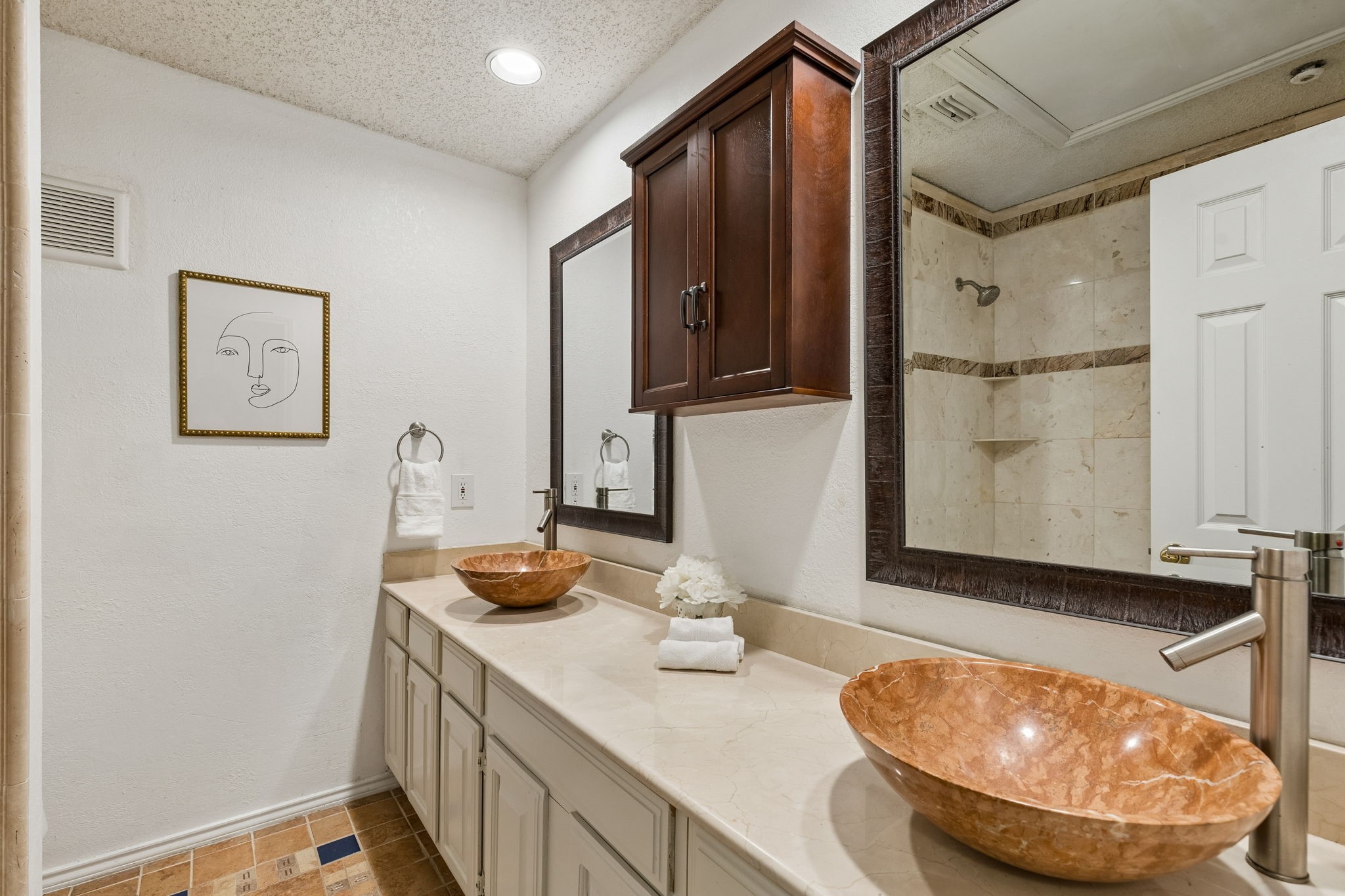 12660 Hillcrest Road