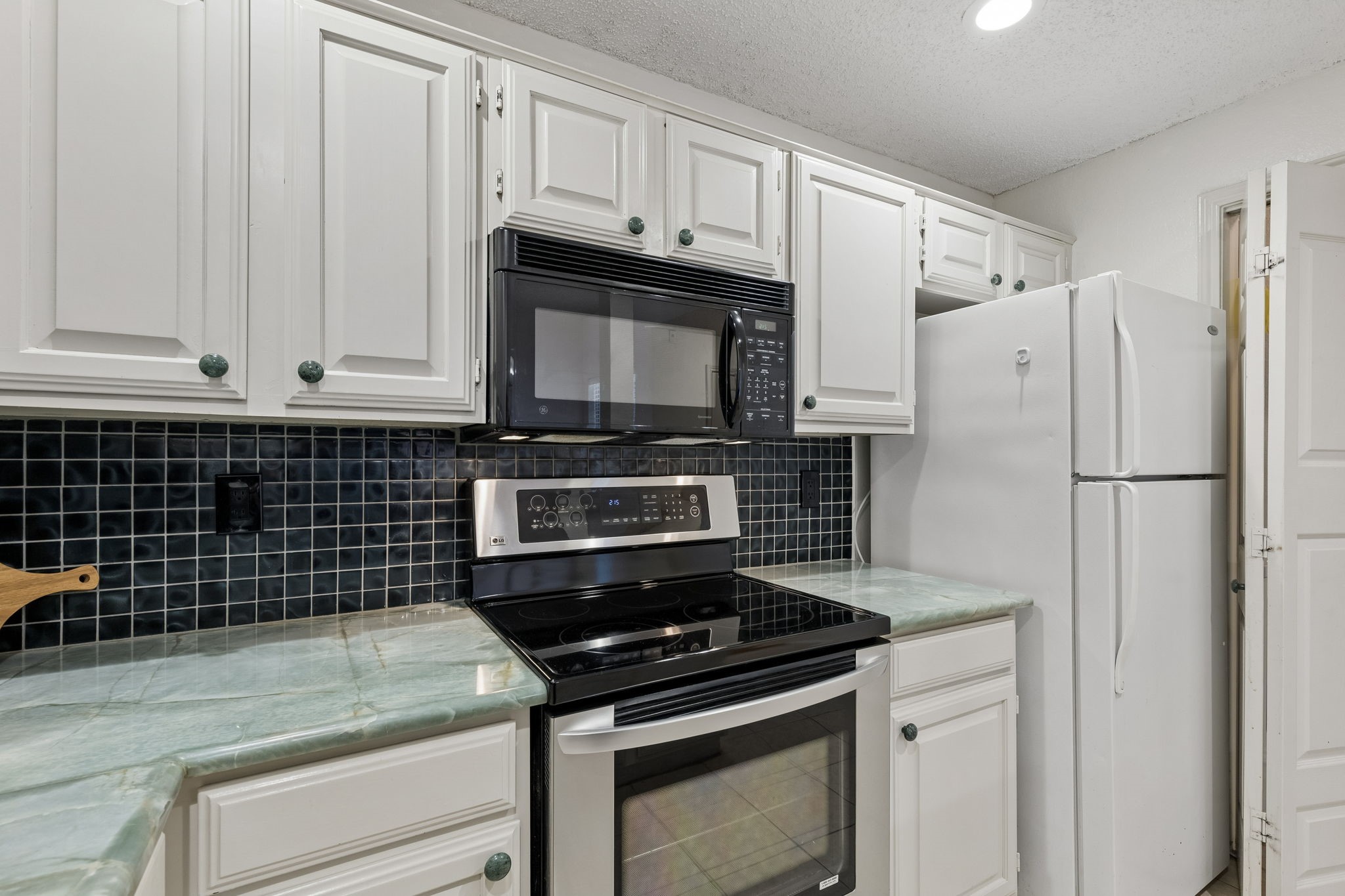 12660 Hillcrest Road