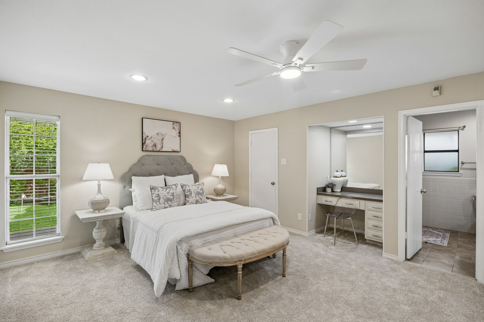 9734 Queenswood Lane