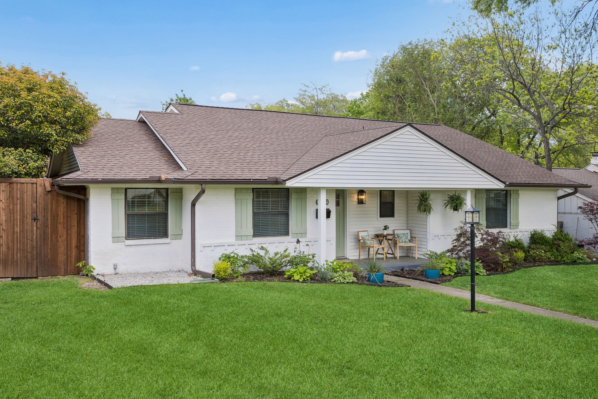 9734 Queenswood Lane