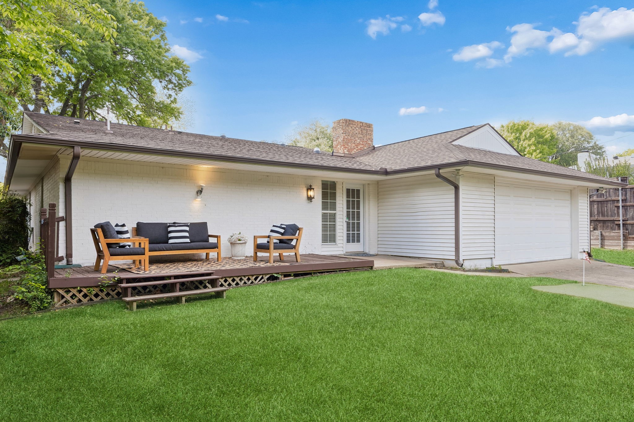 9734 Queenswood Lane