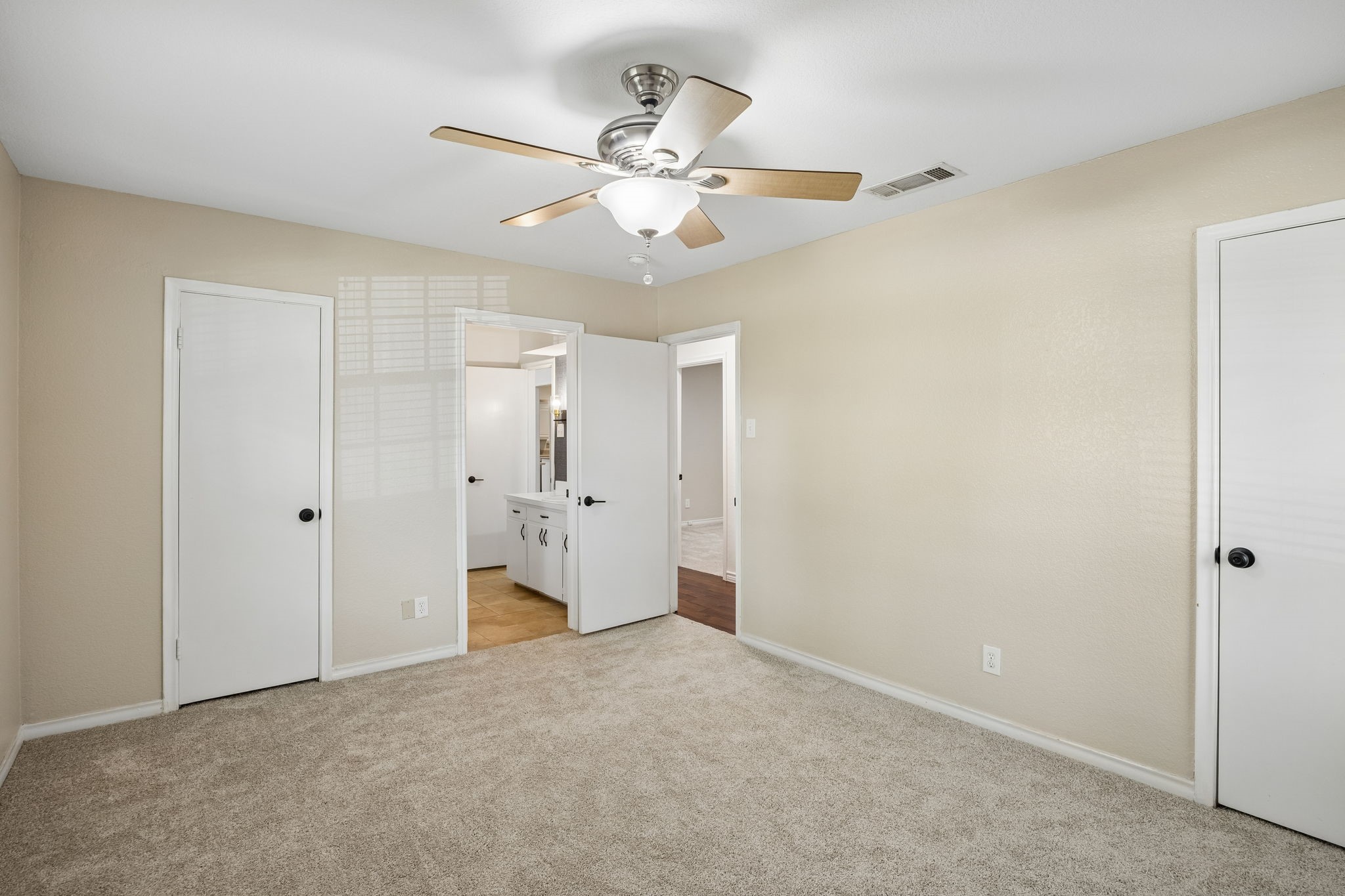 9734 Queenswood Lane