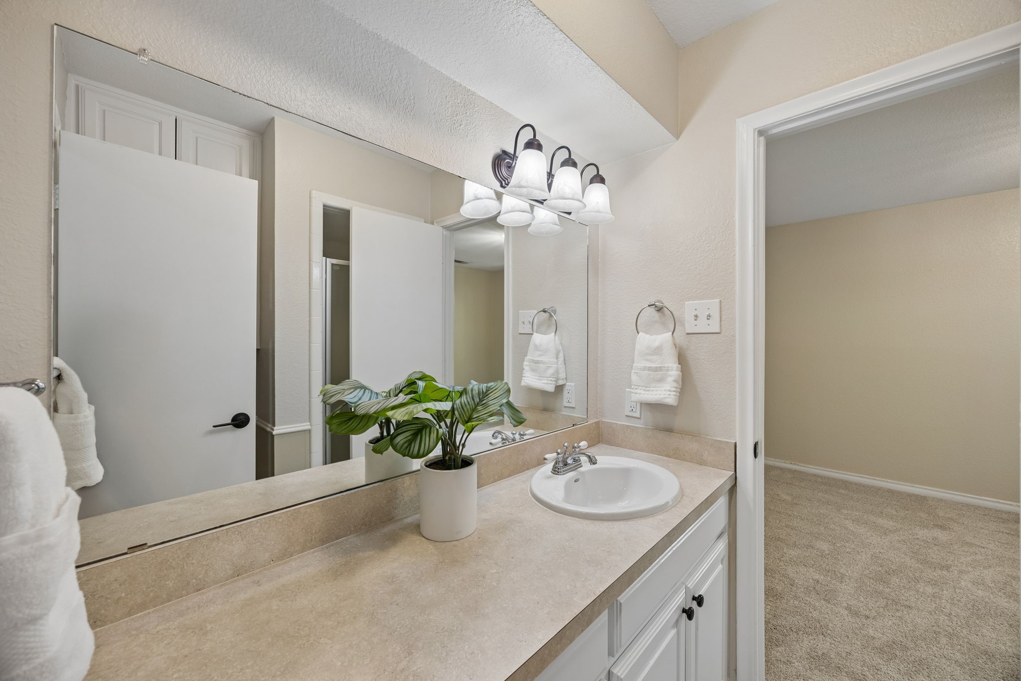 9734 Queenswood Lane