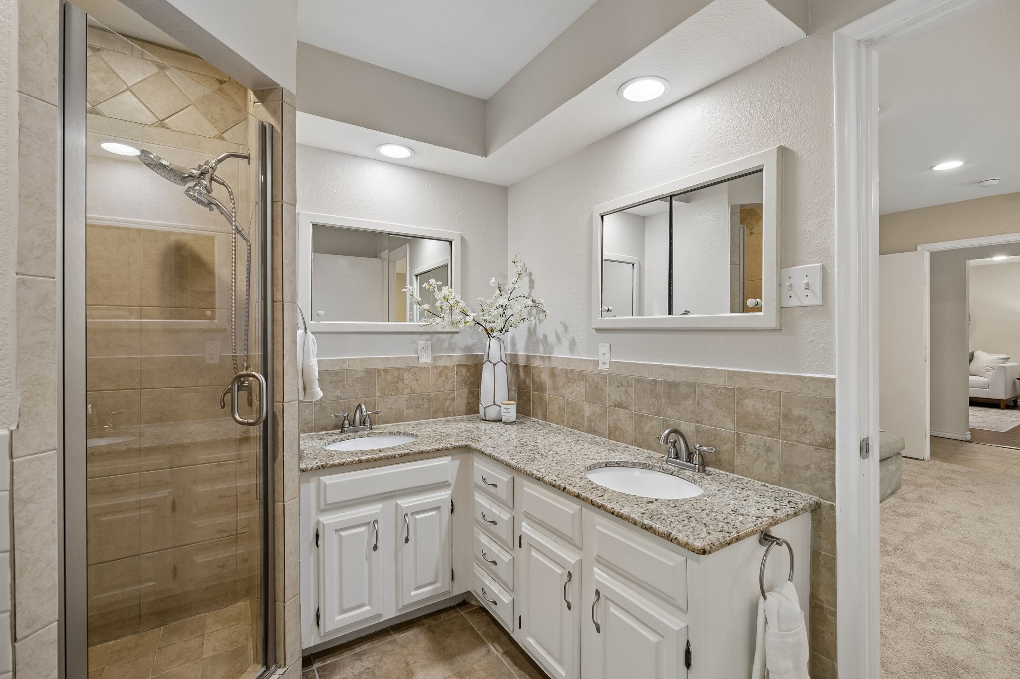 9734 Queenswood Lane