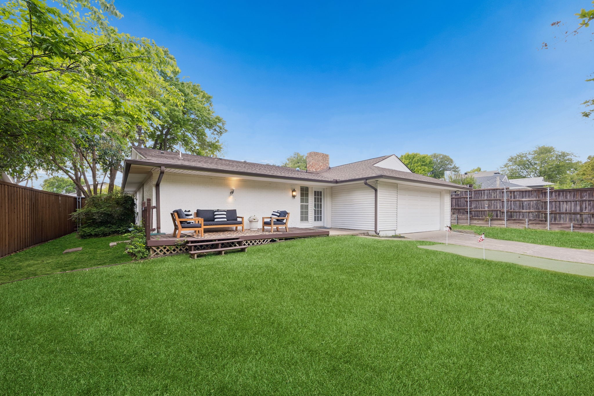 9734 Queenswood Lane