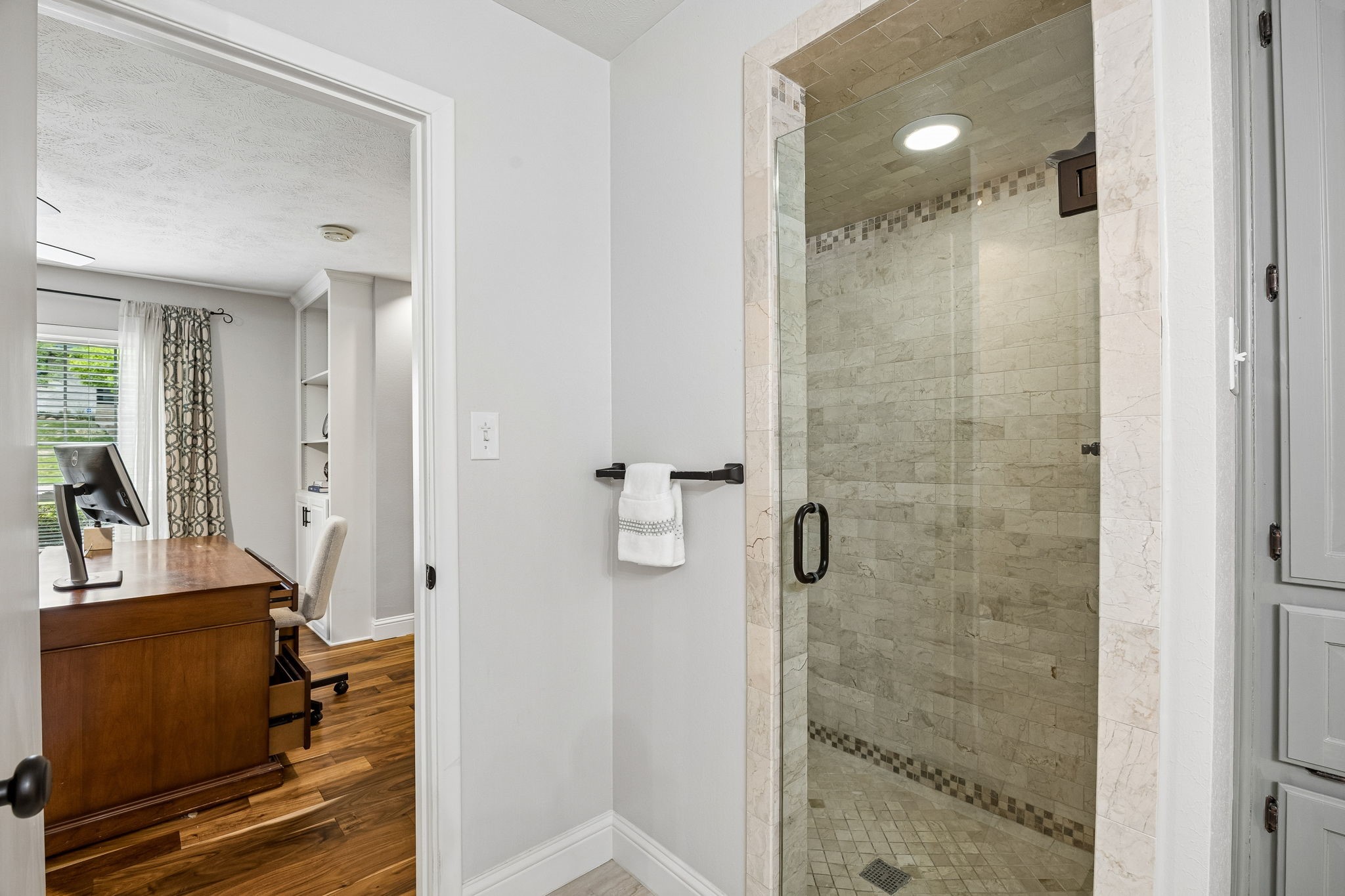 9611 Larchcrest Drive