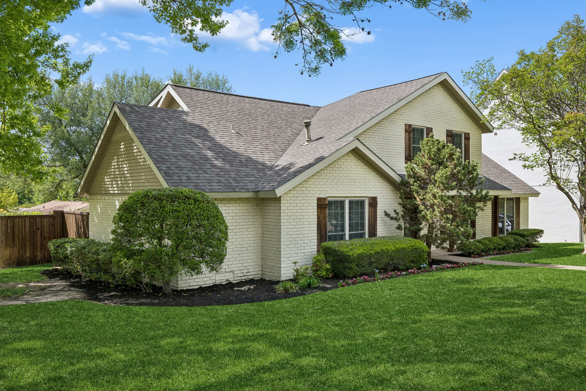 9611 Larchcrest Drive