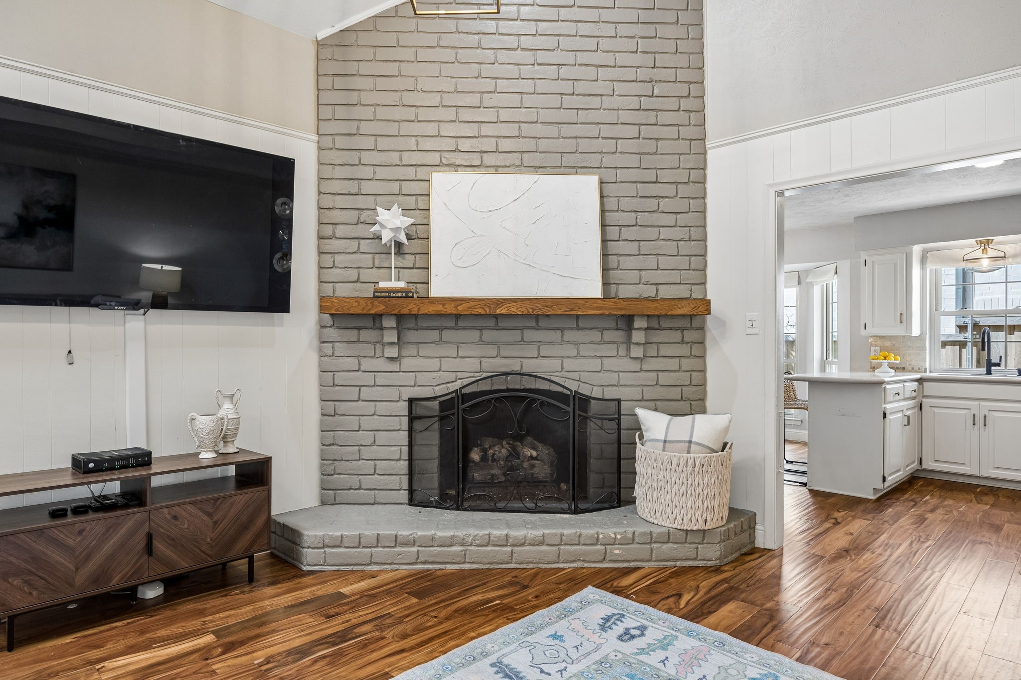 9611 Larchcrest Drive