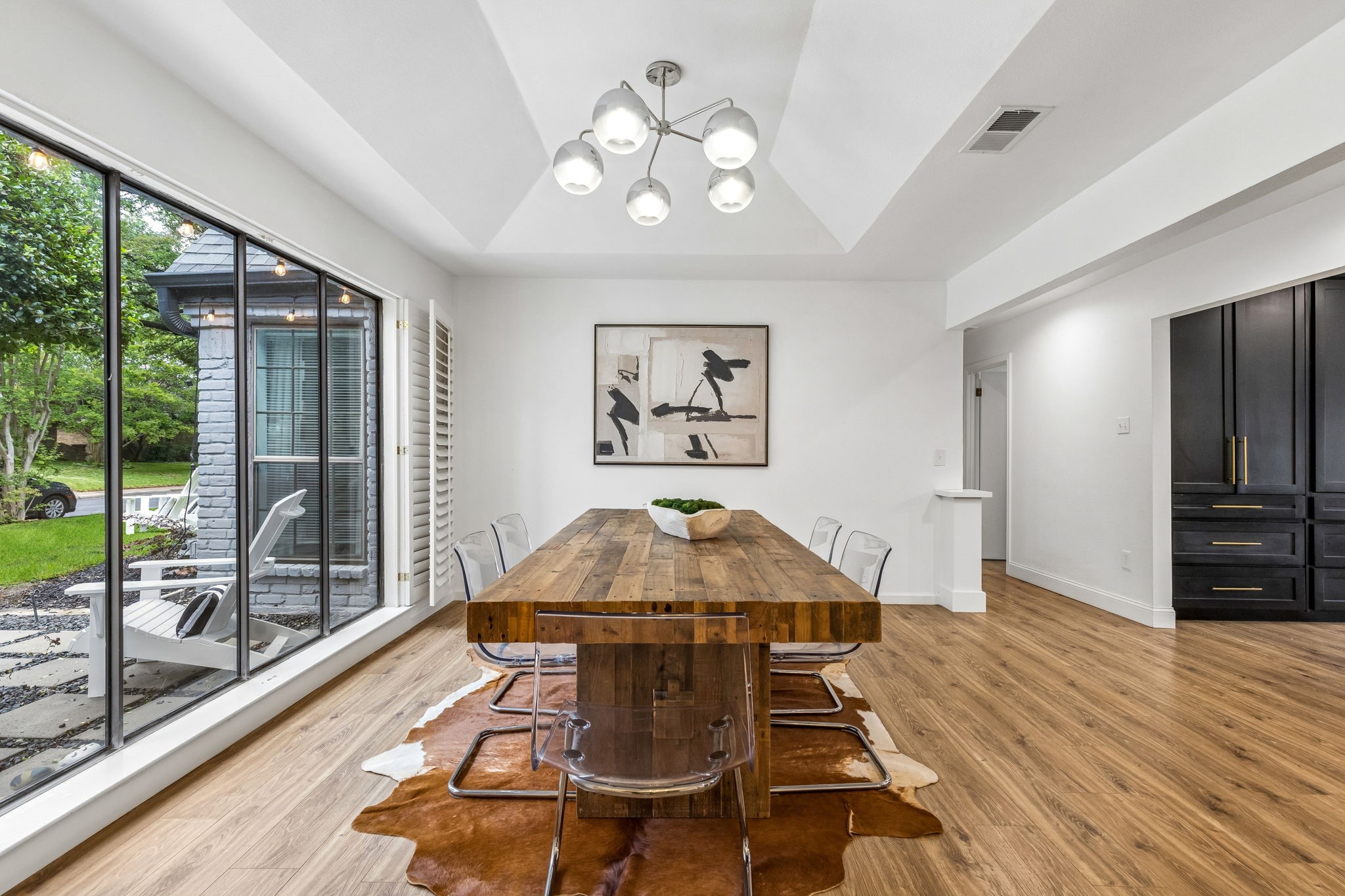 9216 Middle Glen Drive