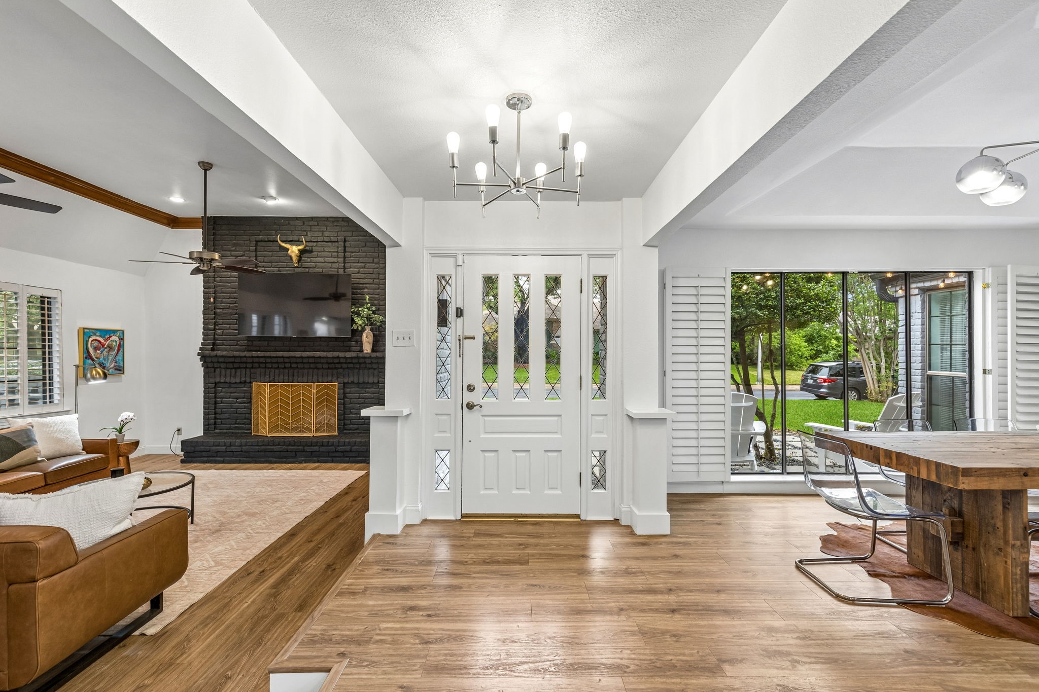 9216 Middle Glen Drive