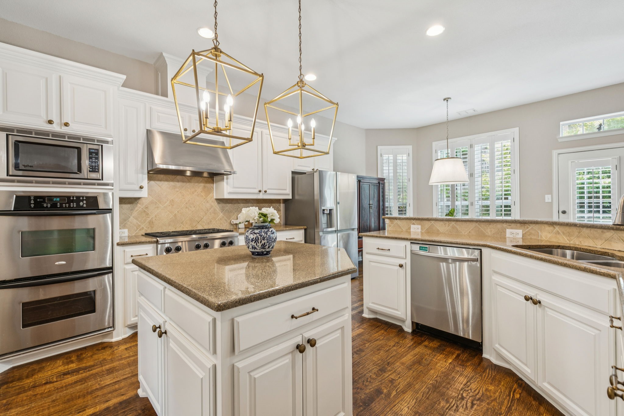 8904 Meadowknoll Drive