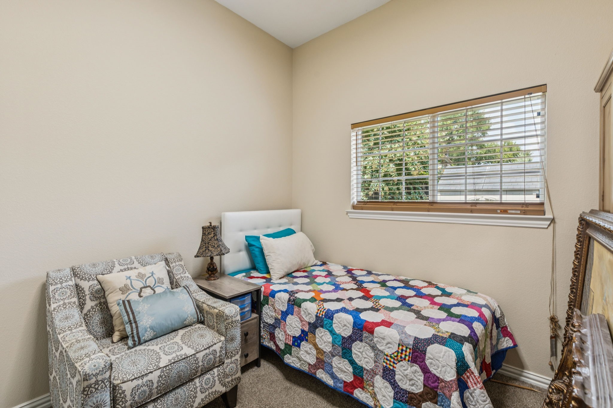 8904 Meadowknoll Drive