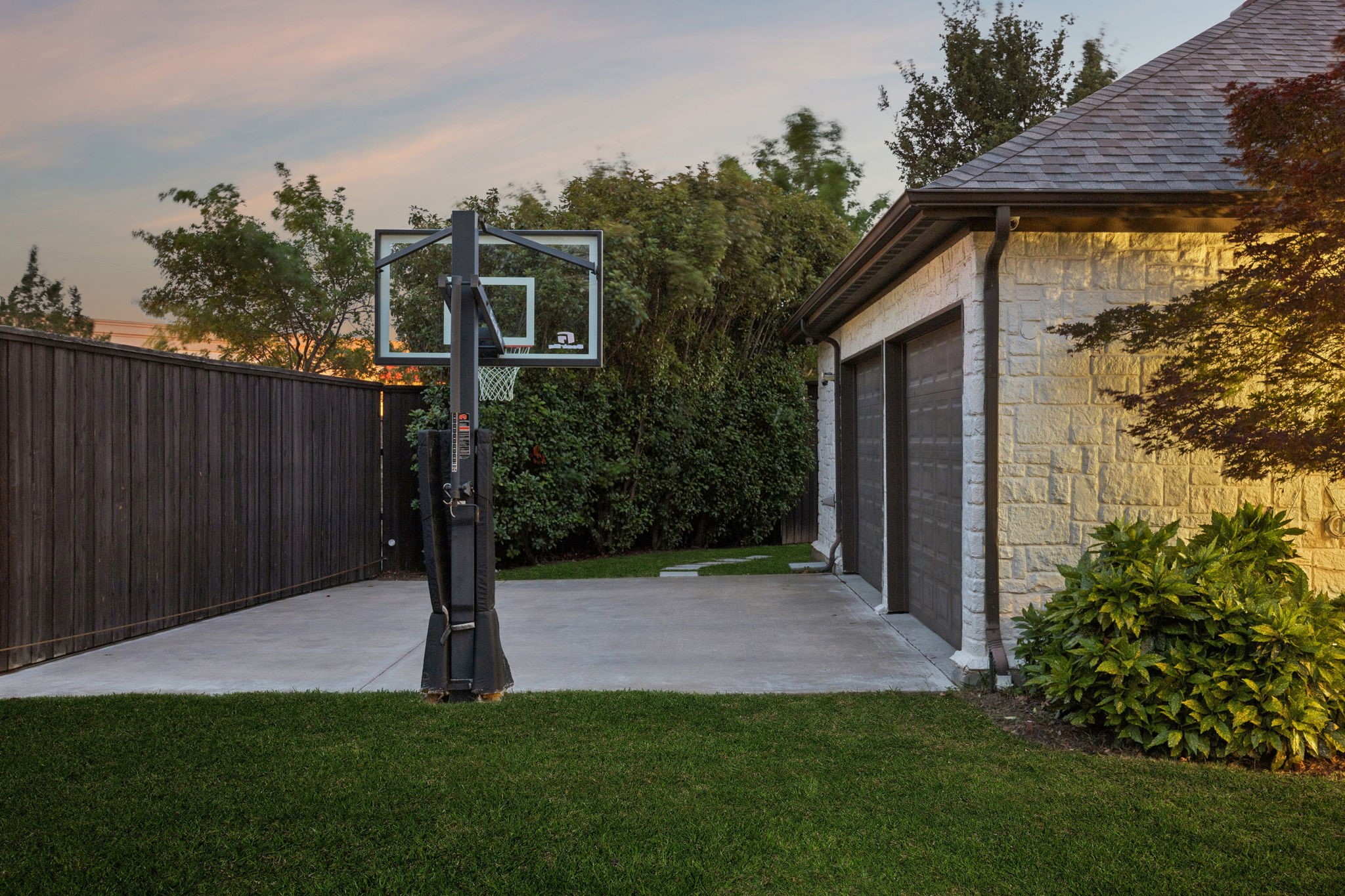 9668 Rockpoint Court