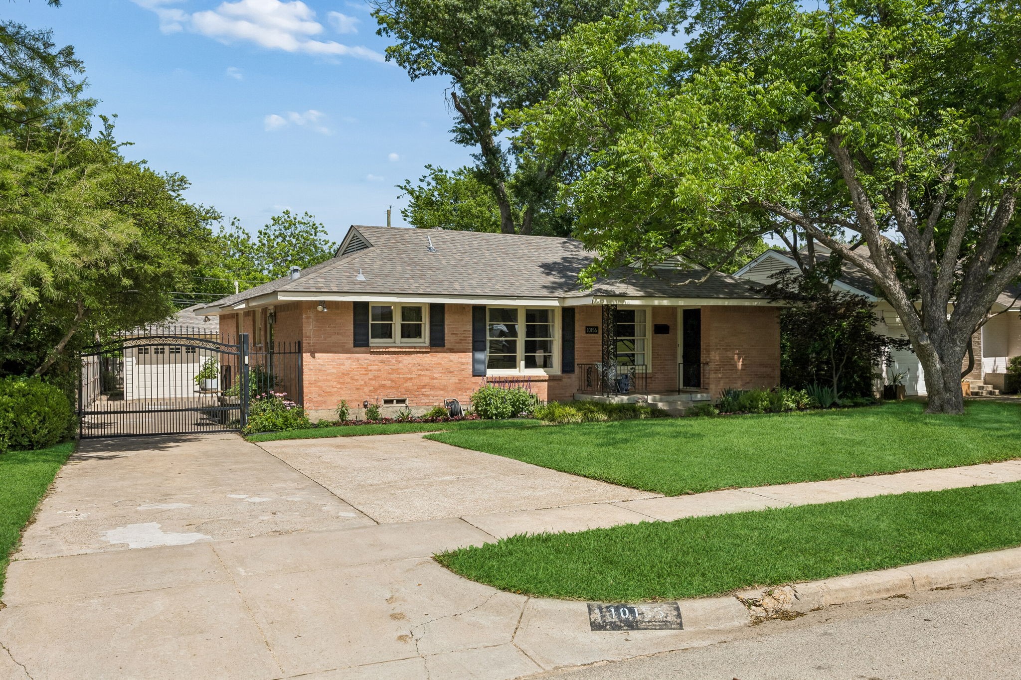 10156 Baronne Circle
