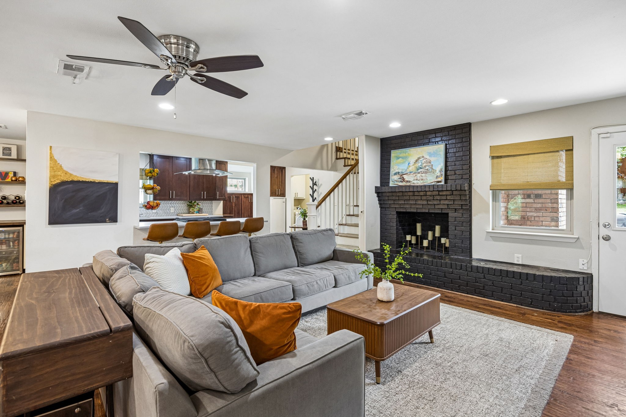 9605 Crestedge Drive